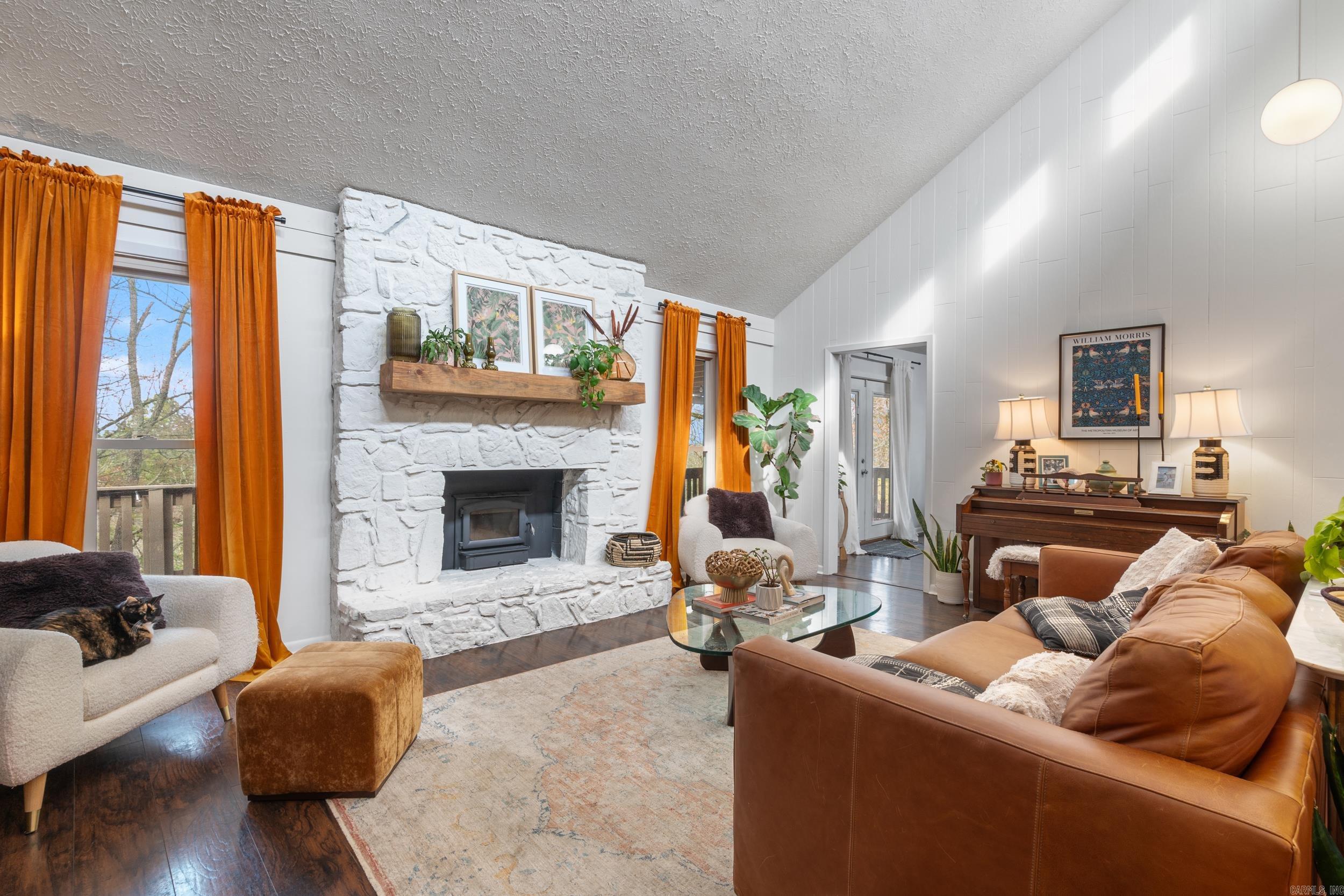 LAKEVIEW ACRES - Residential