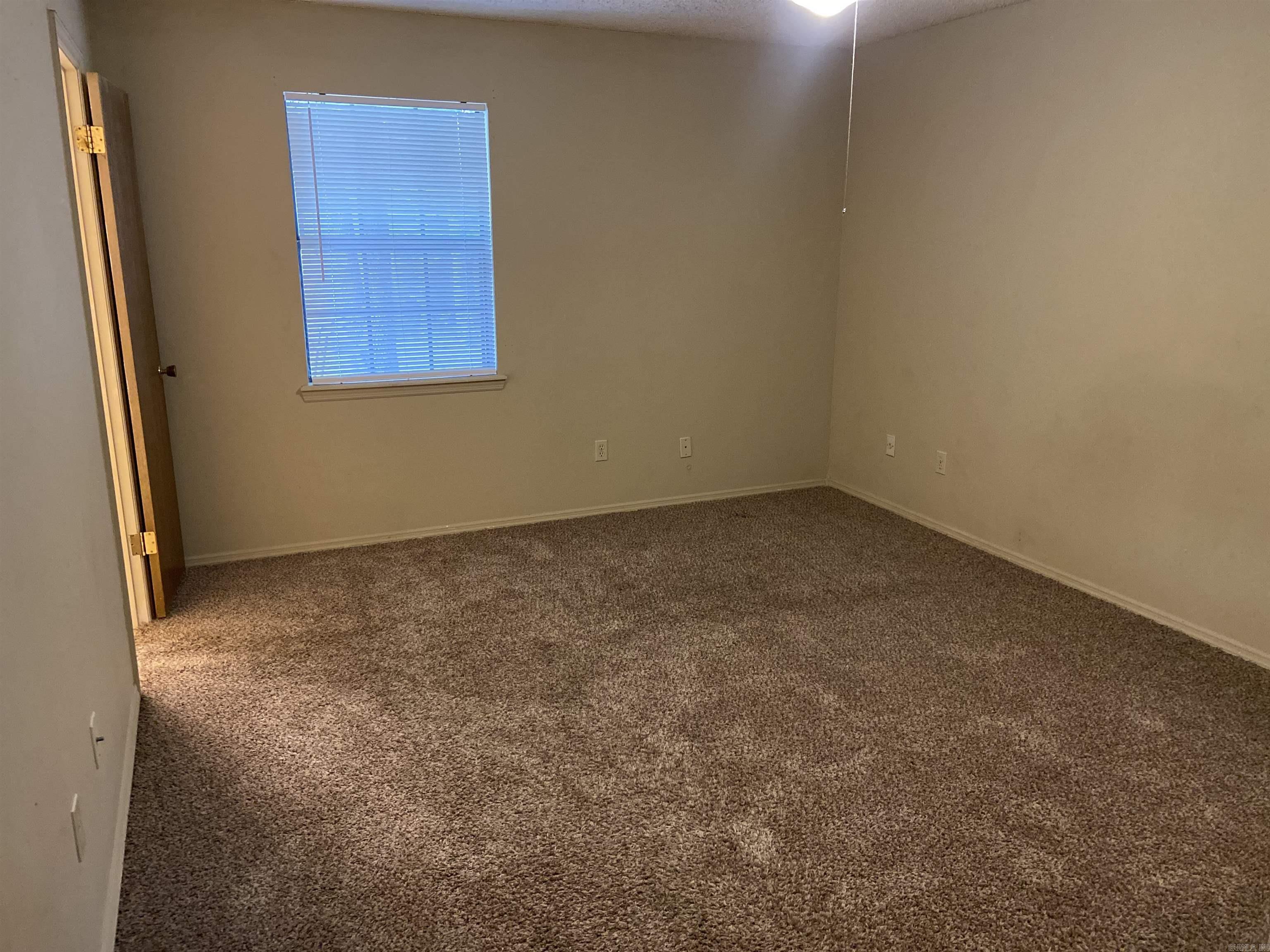 Rolling Oaks - Residential Lease