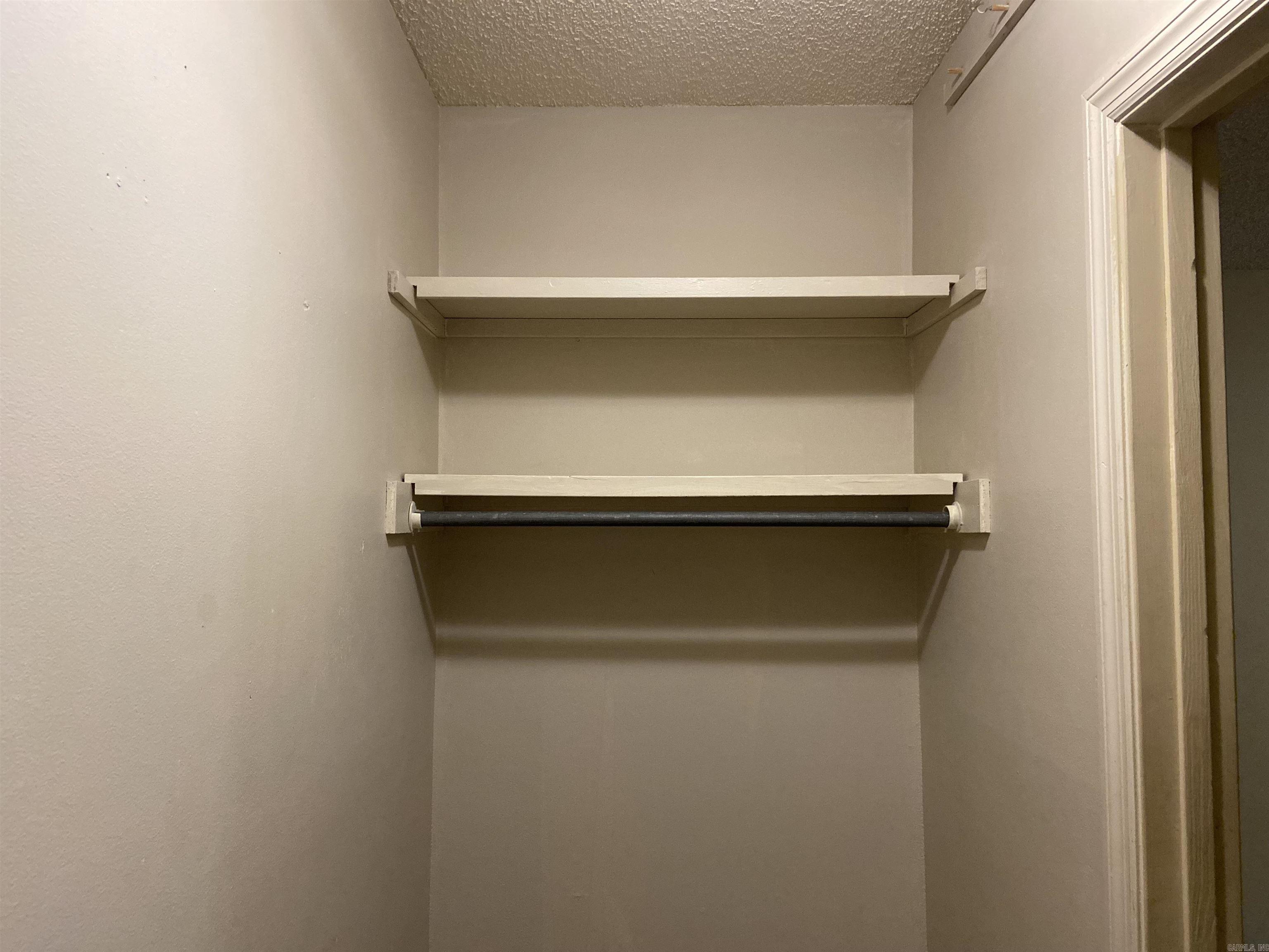 Rolling Oaks - Residential Lease