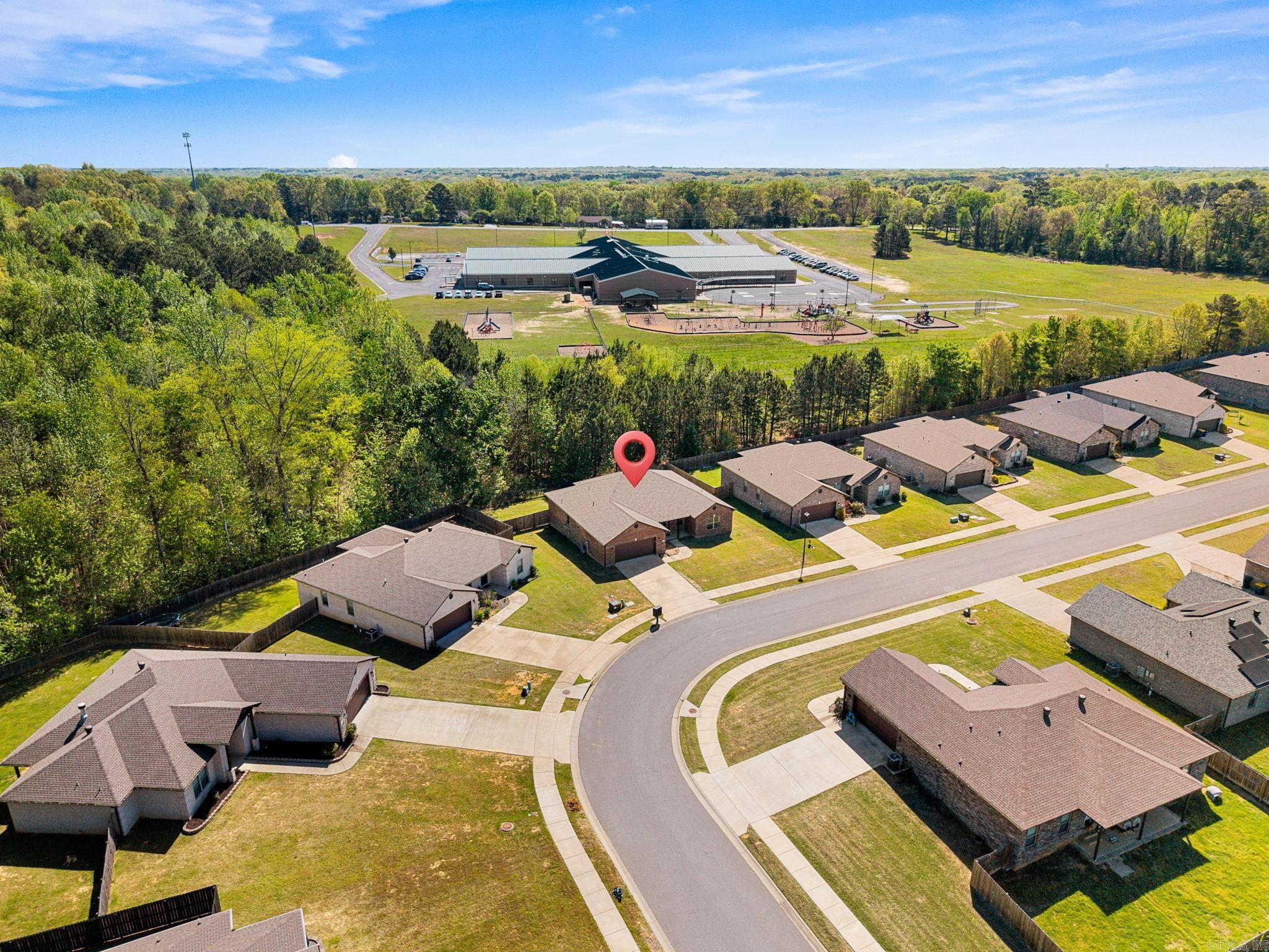 HERITAGE MEADOWS - Residential