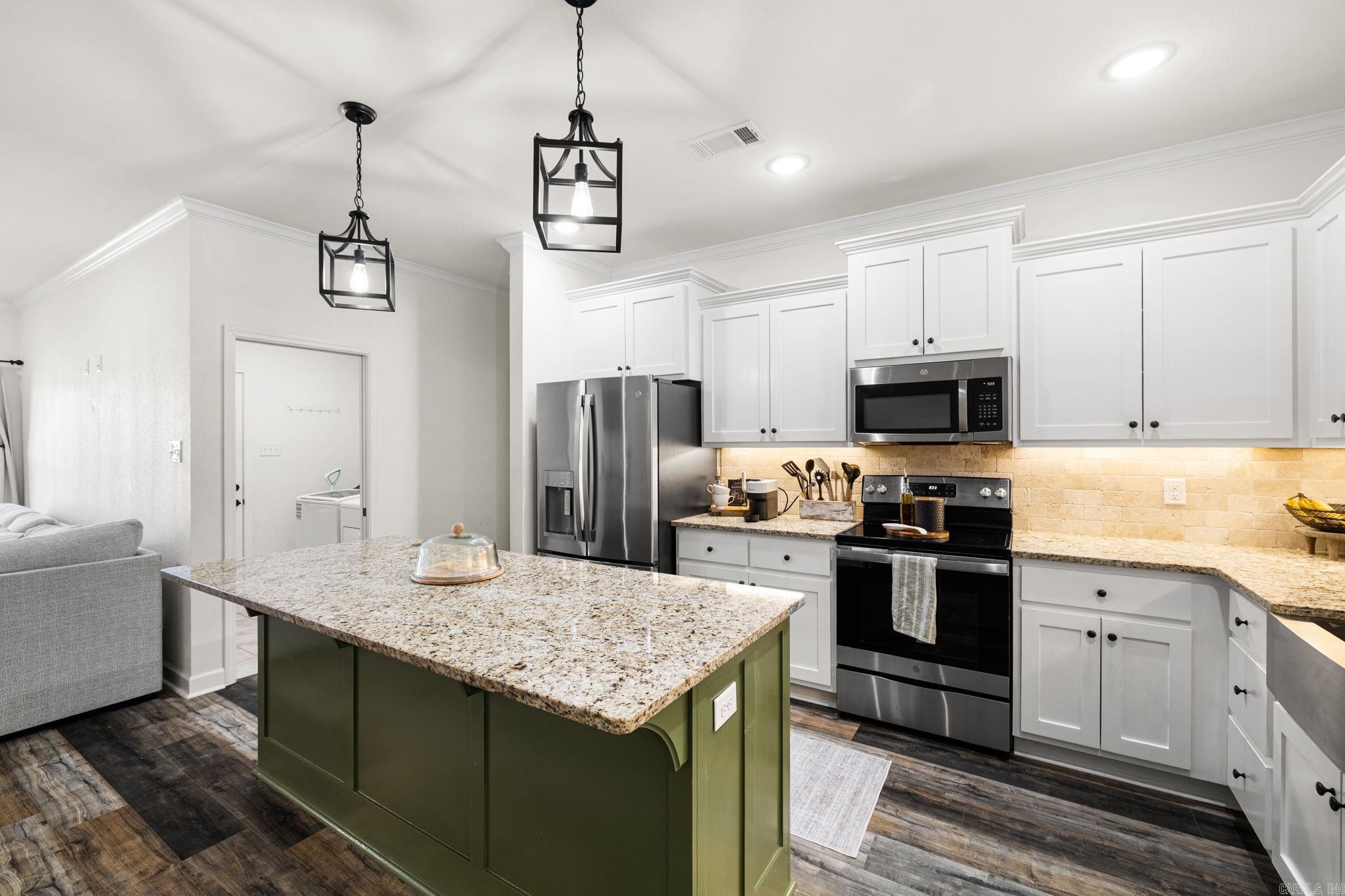 HERITAGE MEADOWS - Residential