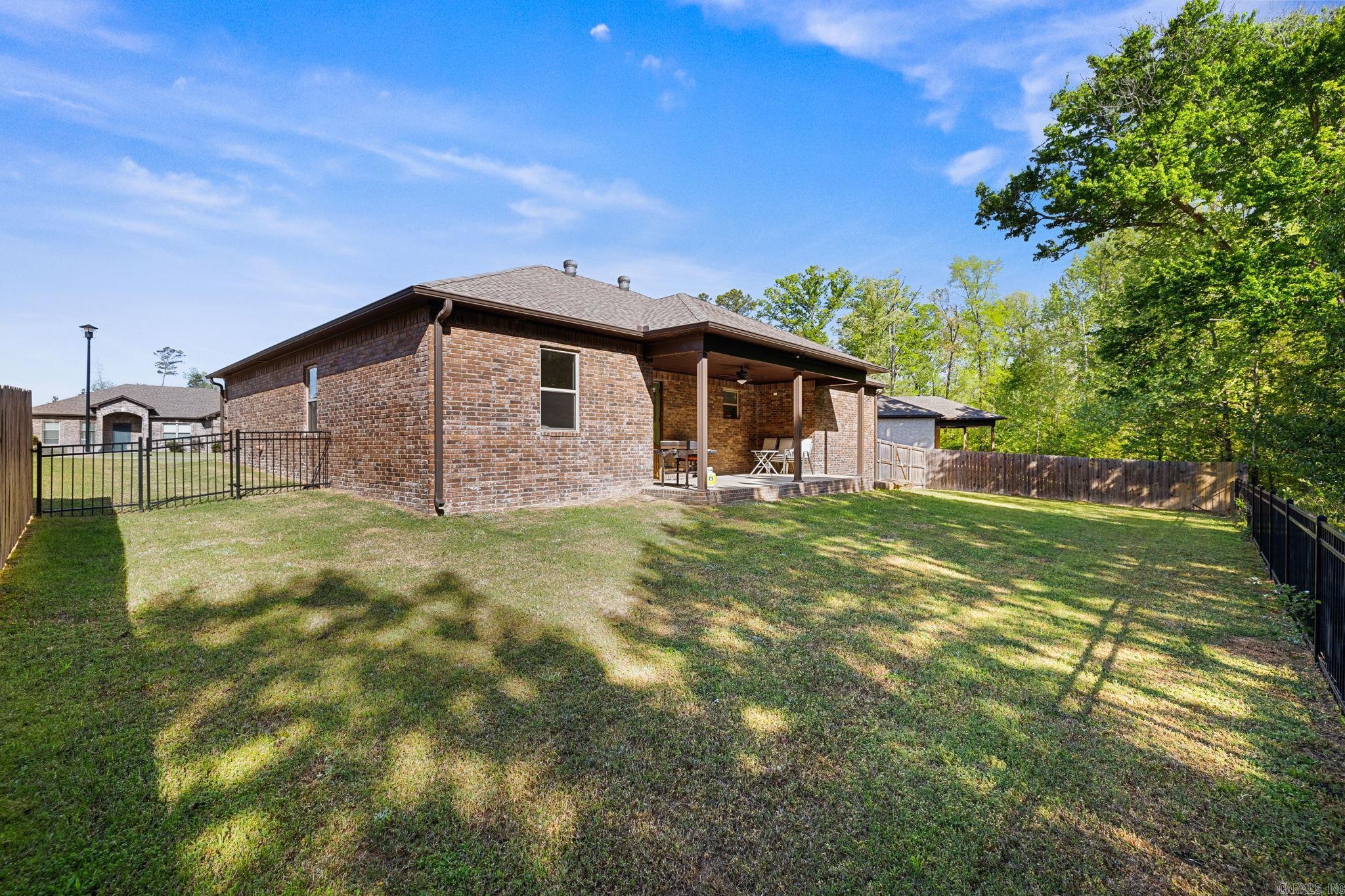 HERITAGE MEADOWS - Residential