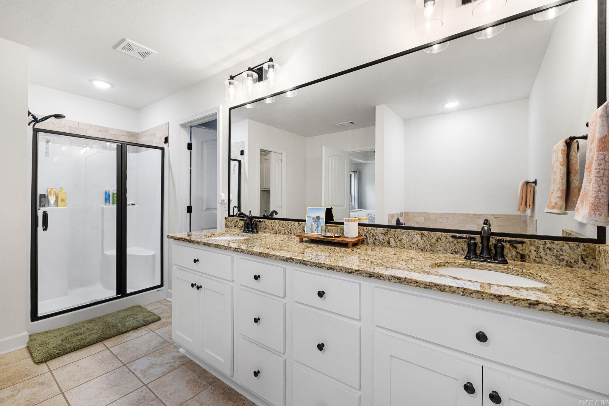 HERITAGE MEADOWS - Residential