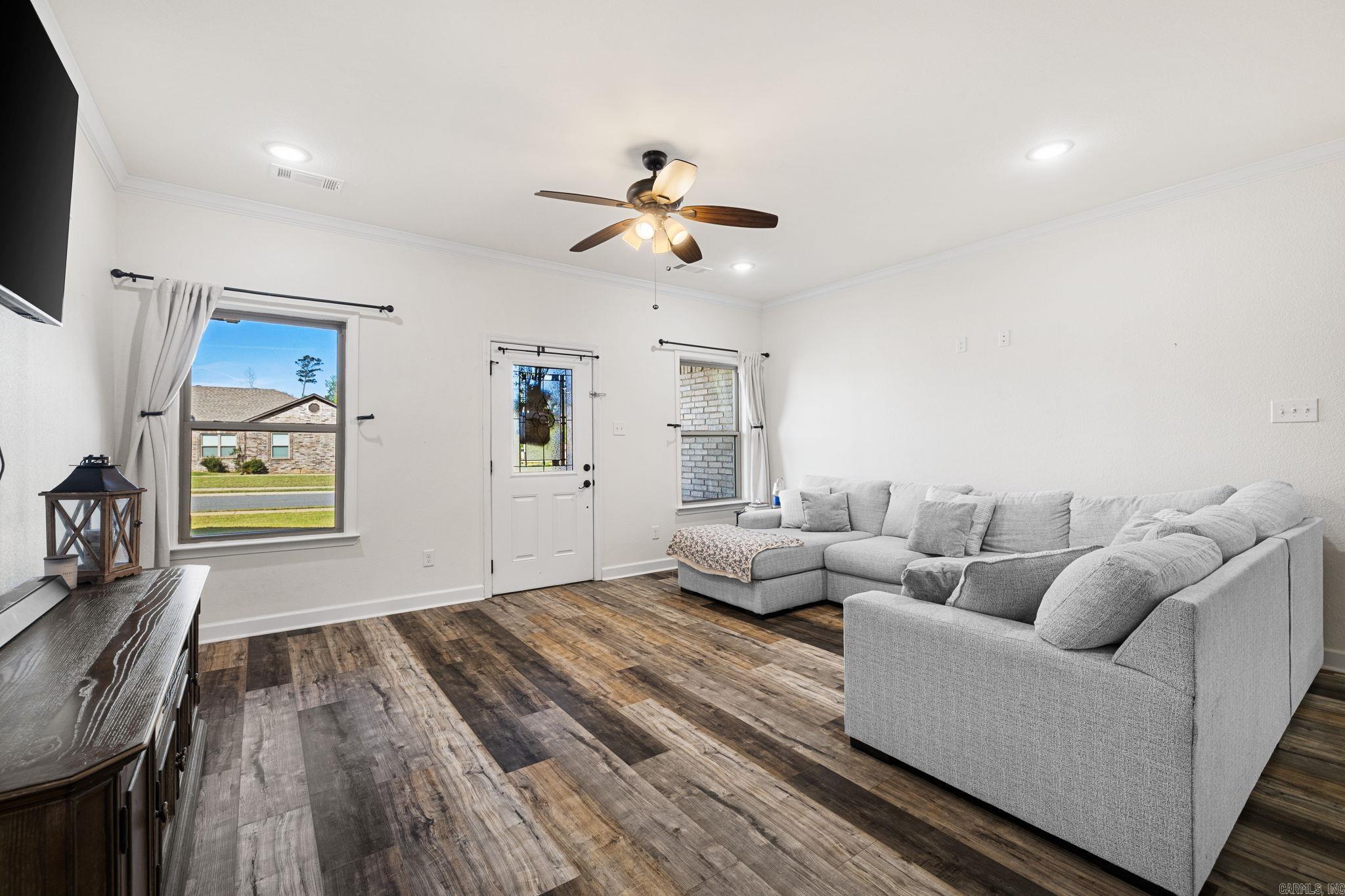 HERITAGE MEADOWS - Residential