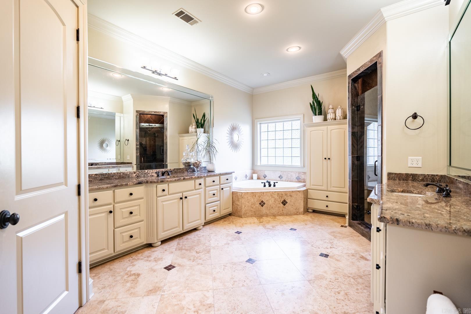 CHENAL VALLEY BELLE VALLEE THE C - Residential