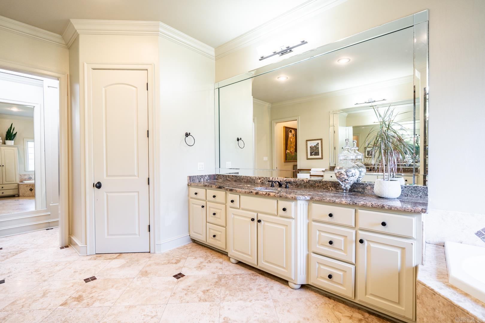 CHENAL VALLEY BELLE VALLEE THE C - Residential