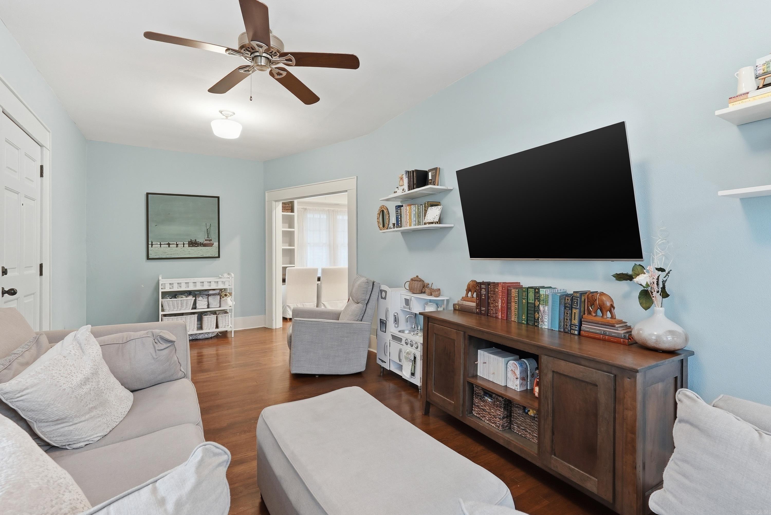 ELMHURST - Residential