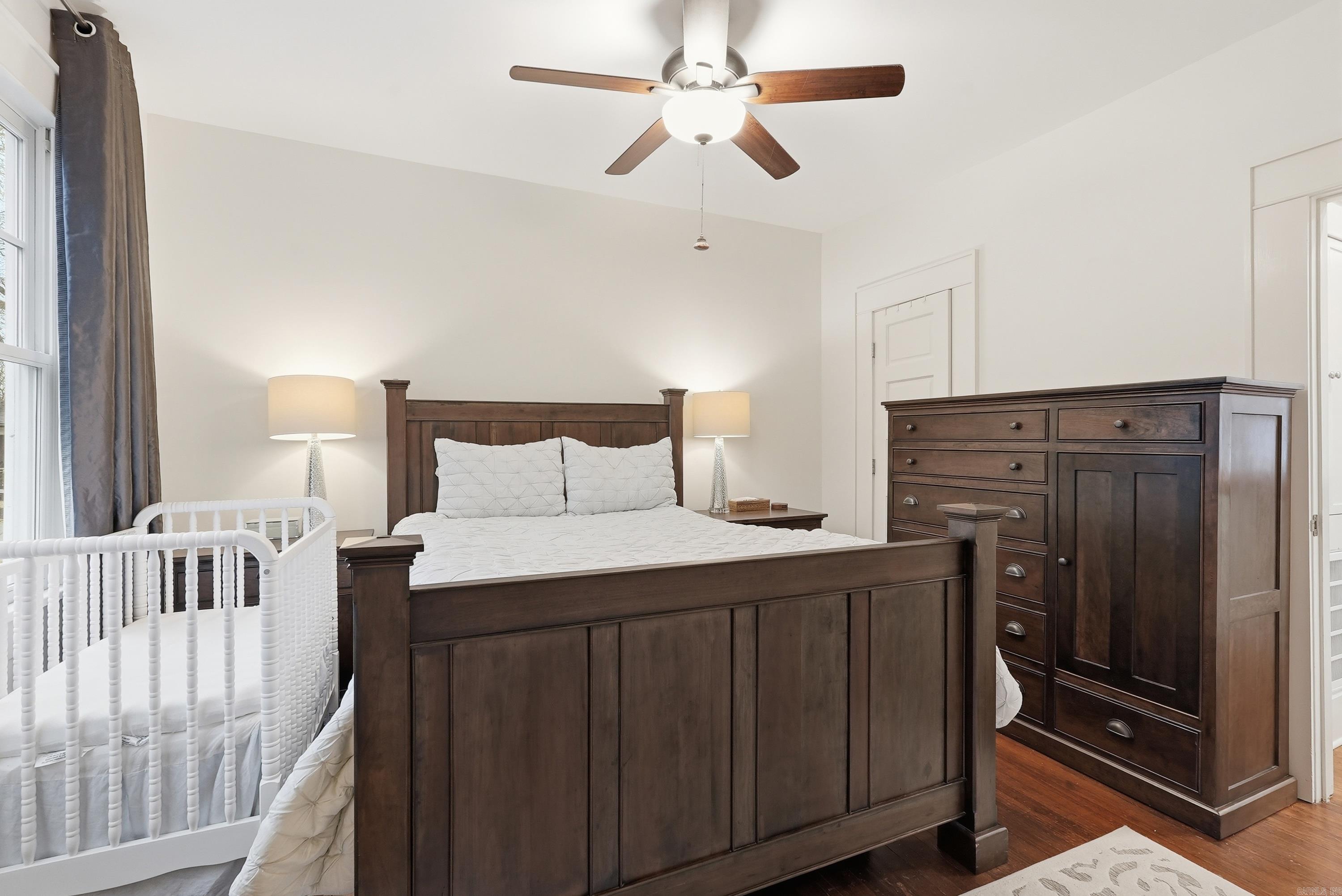 ELMHURST - Residential