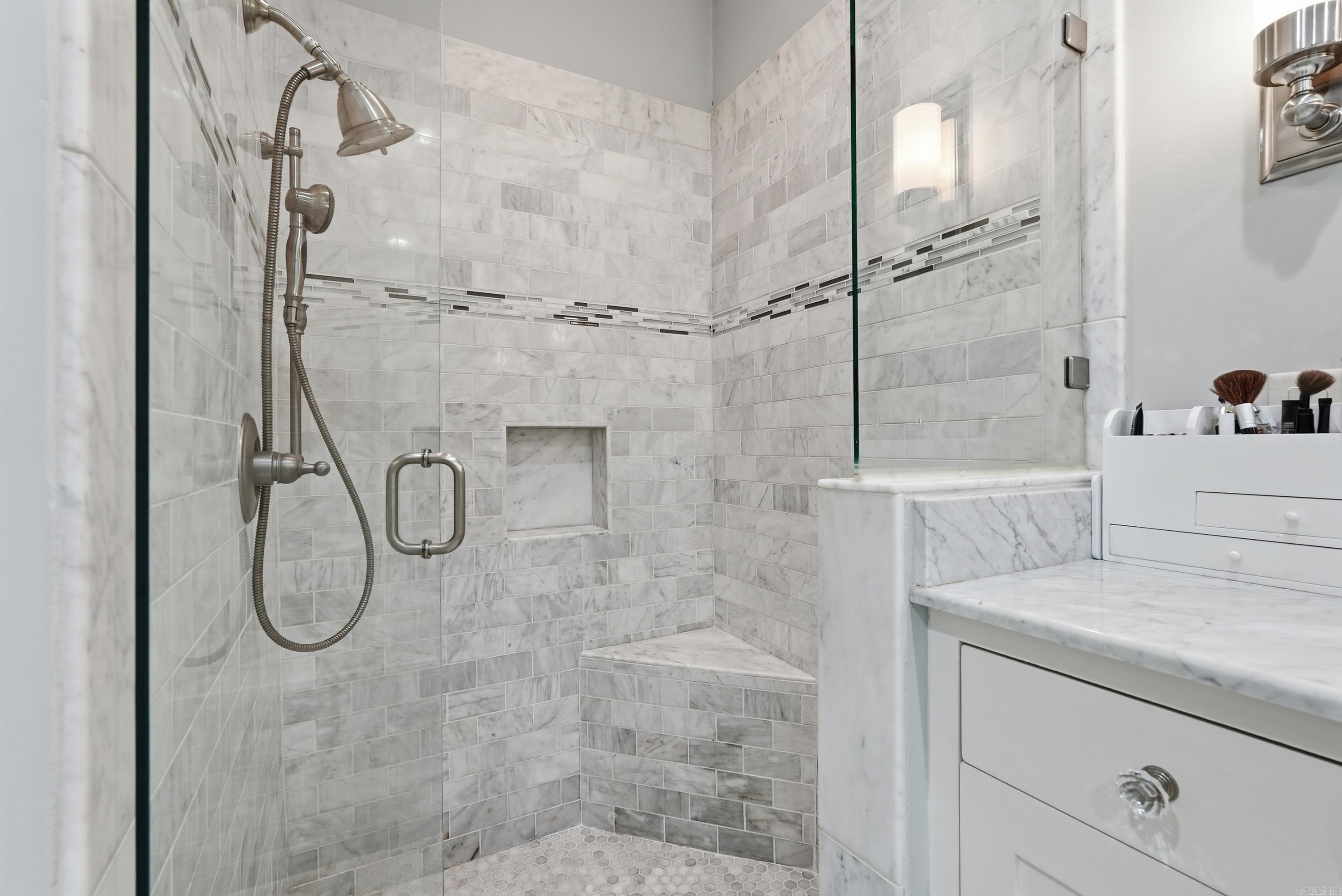 ELMHURST - Residential