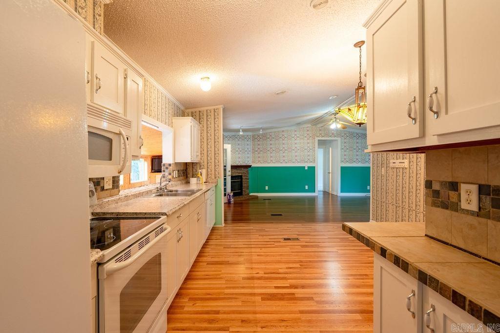 TUMBLING SHOALS RETREAT - Residential