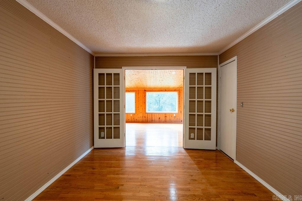 TUMBLING SHOALS RETREAT - Residential
