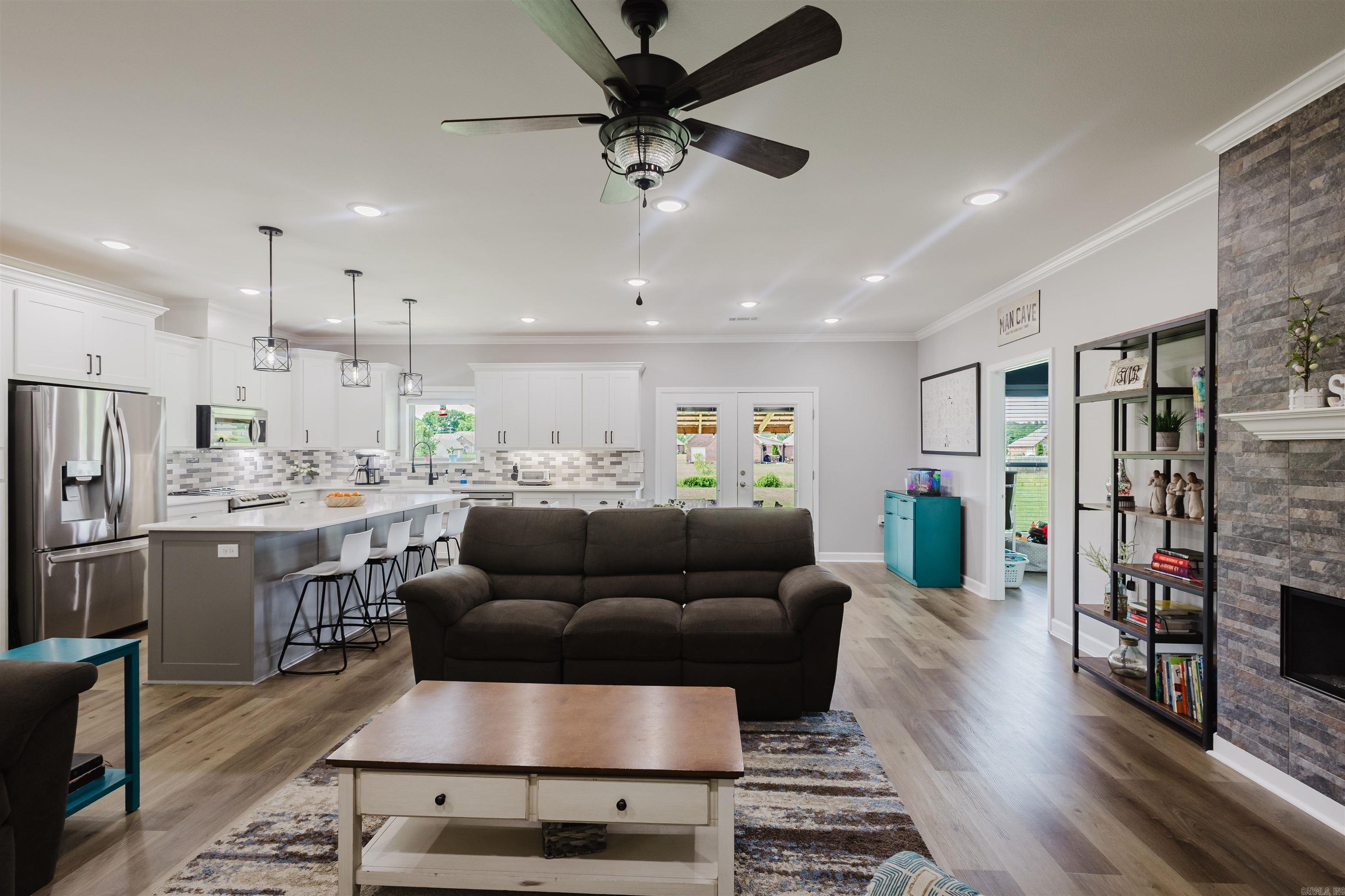 Saddle Creek - Residential