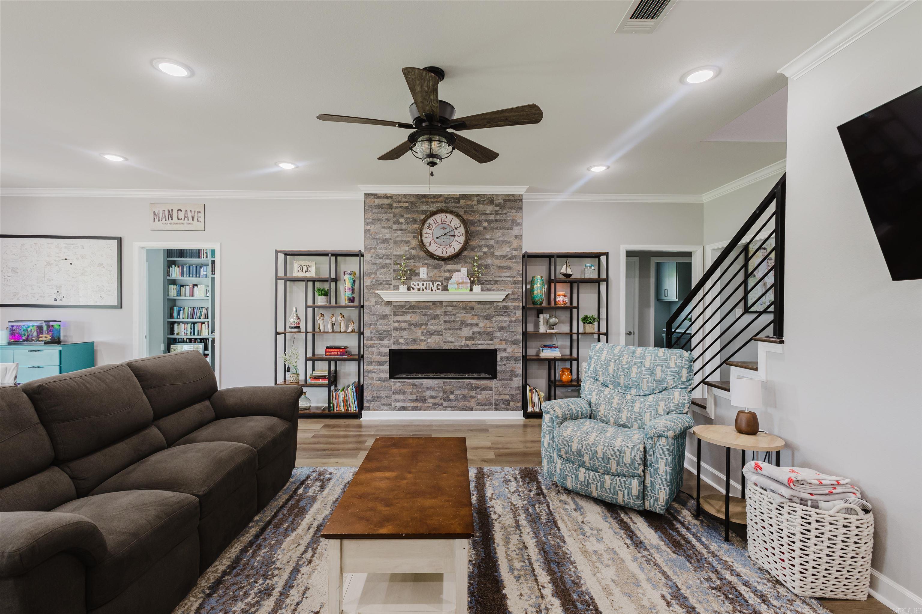 Saddle Creek - Residential