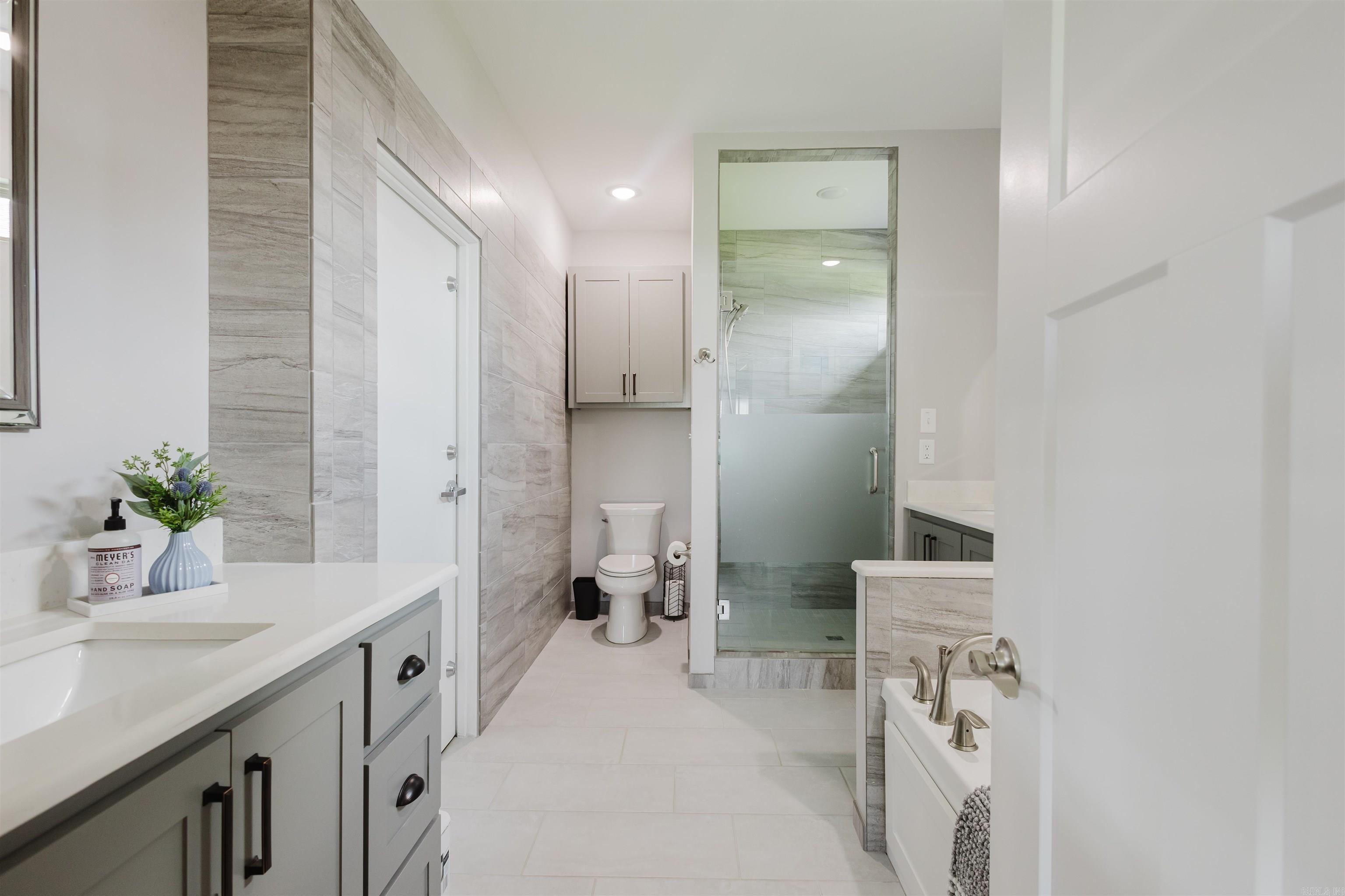 Saddle Creek - Residential