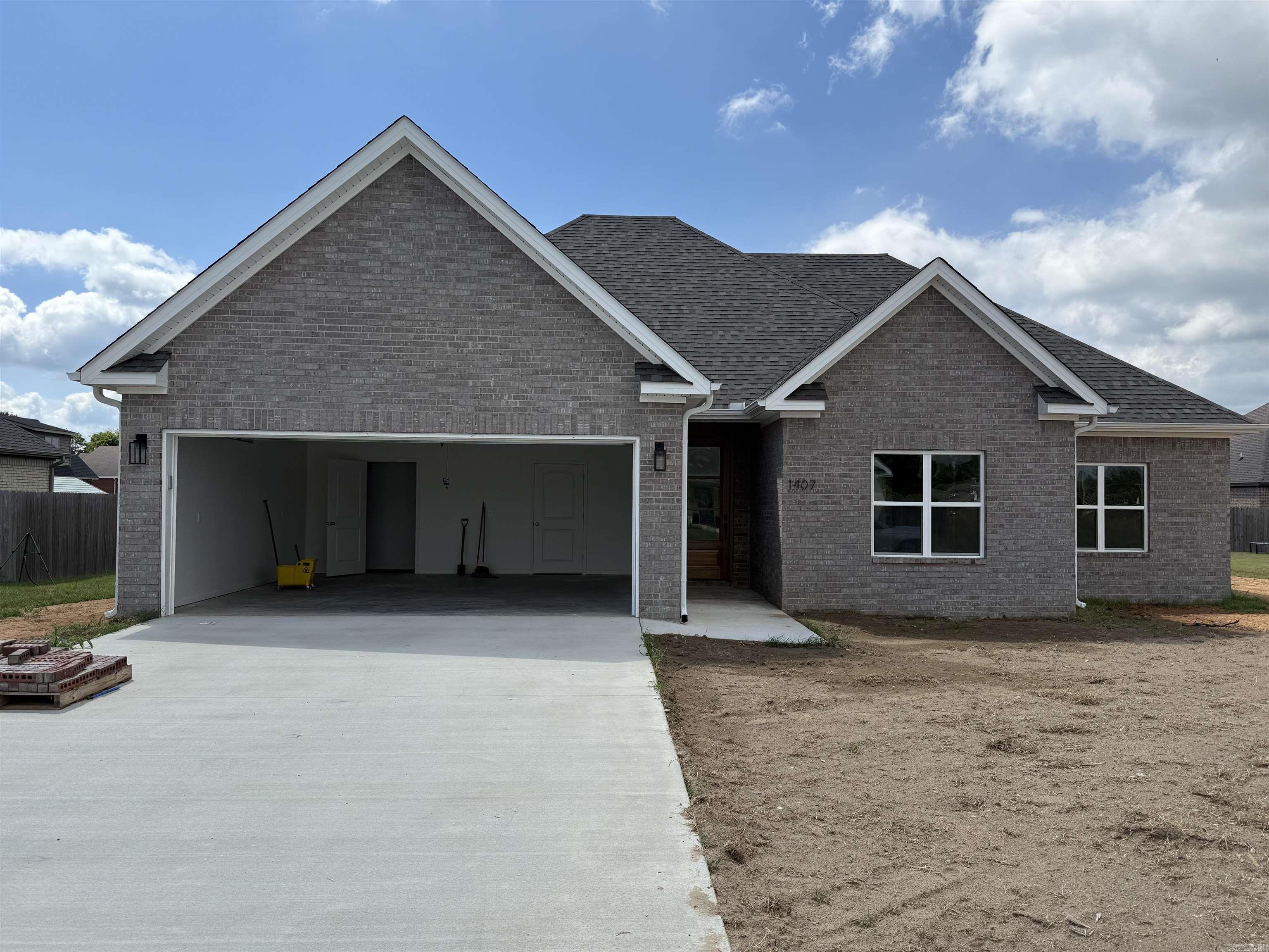 New construction minutes from Jonesboro located in the Riverside School District. Large open floor plan, Island in kitchen, large pantry. Tile walk-in shower, oversized master closet.