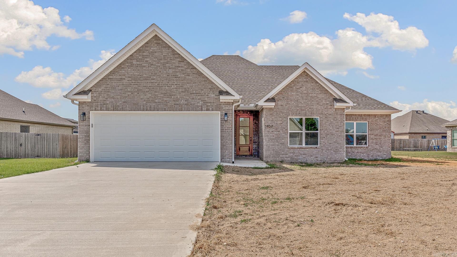 New construction minutes from Jonesboro located in the Riverside School District. Large open floor plan, Island in kitchen, large pantry. Tile walk-in shower, oversized master closet.