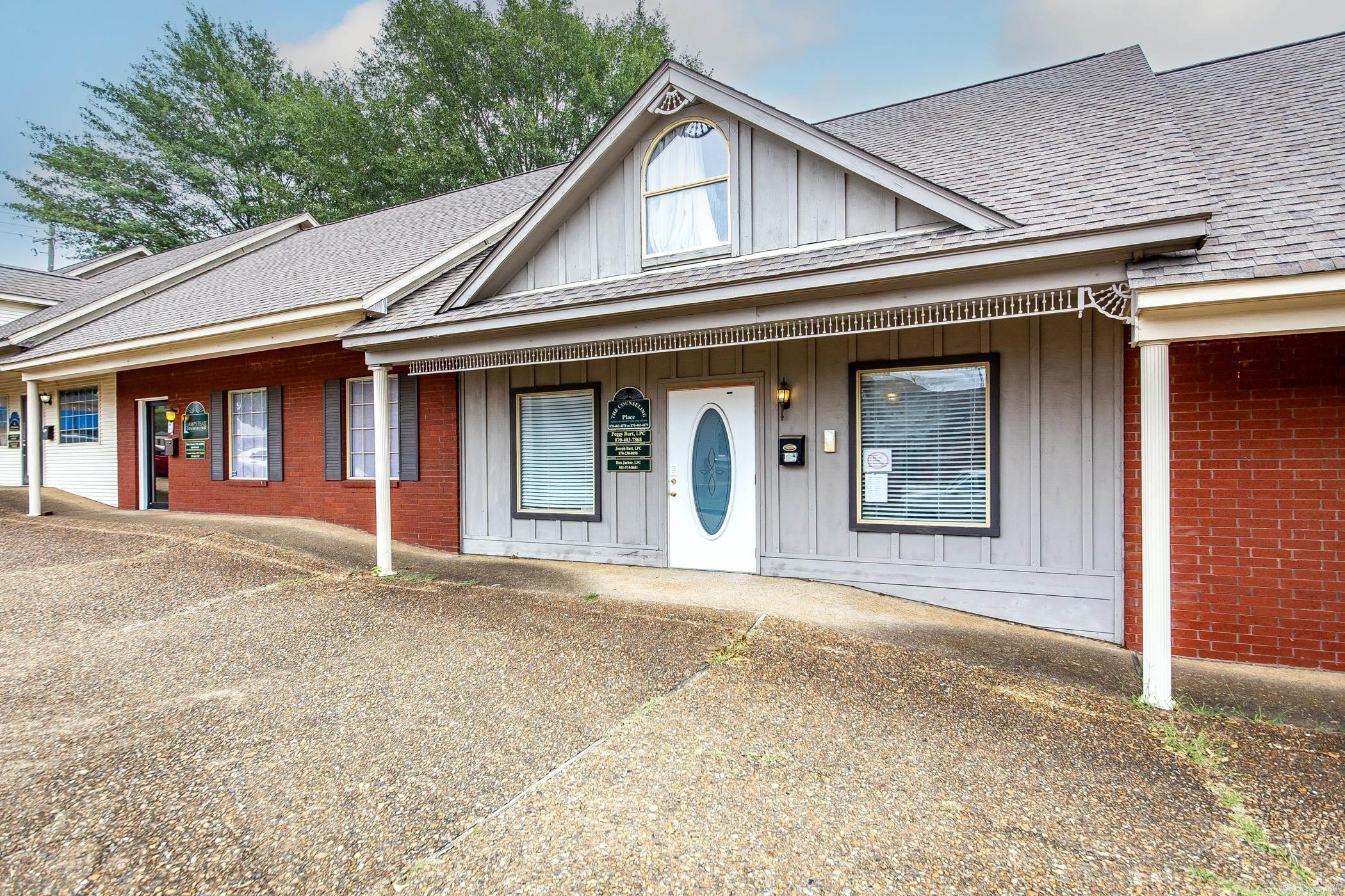 HILLS REPLAT OF TWIN OAKS ADDN - Commercial Sale