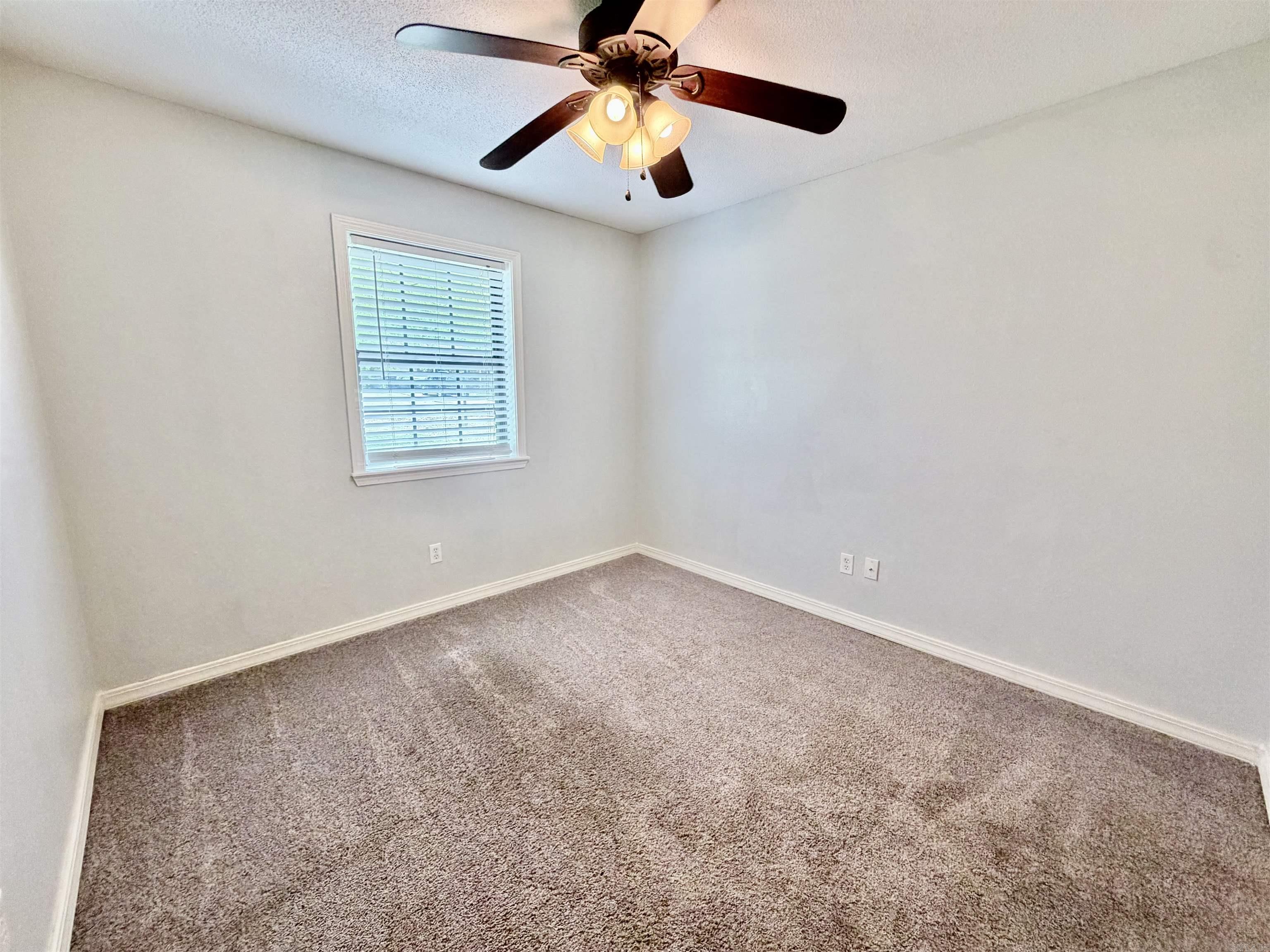 RAY LEE JR 4TH SUB DIV - Residential