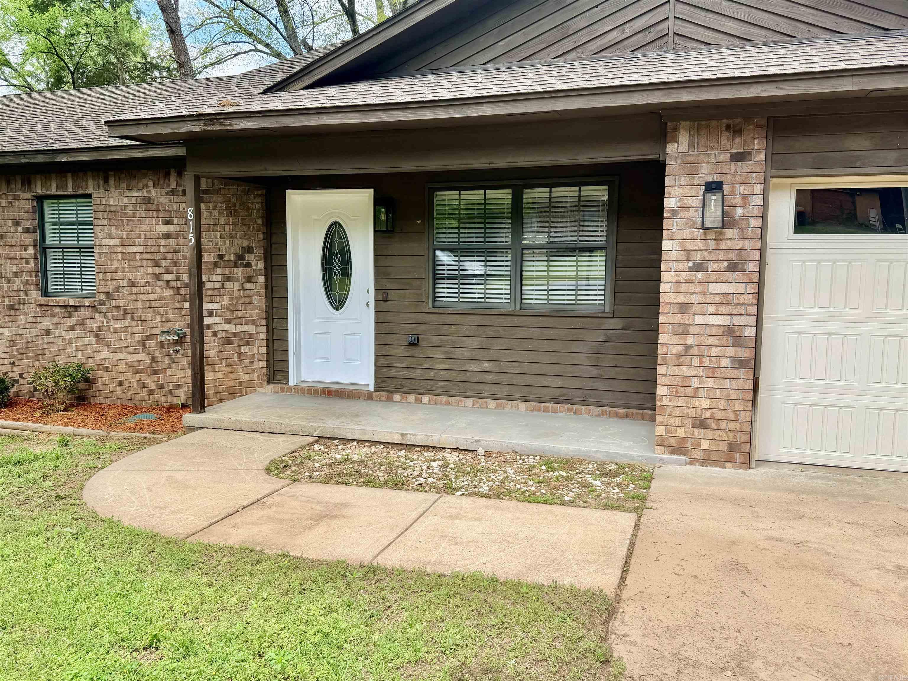 RAY LEE JR 4TH SUB DIV - Residential