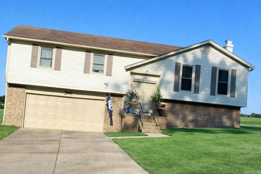 Welcome Home!  This Gem is located in the center of it all with close access to shopping, dining, interstates and hospitals.  It features 3 beds and 2 bathes, LVP flooring and new counter tops and back splash in the spacious kitchen to make you want to create some delicious temptations. Updates to this property also include a newer roof (2013), AC (2024) and Fridge (2025) which will convey. Entertain, relax and have a great time in this lovely home.  It's simply waiting for you, so schedule your showing today! AGENTS PLEASE SEE REMARKS!