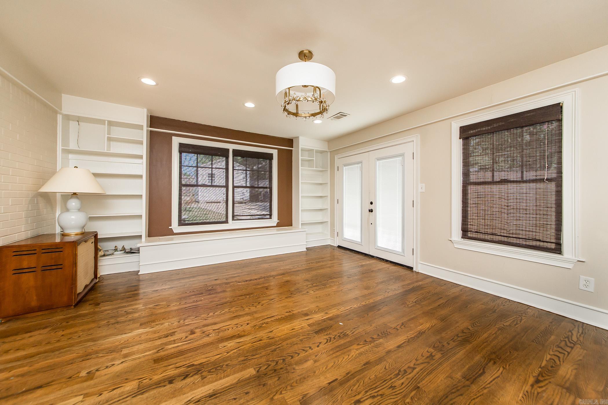 PARK HILL - Residential