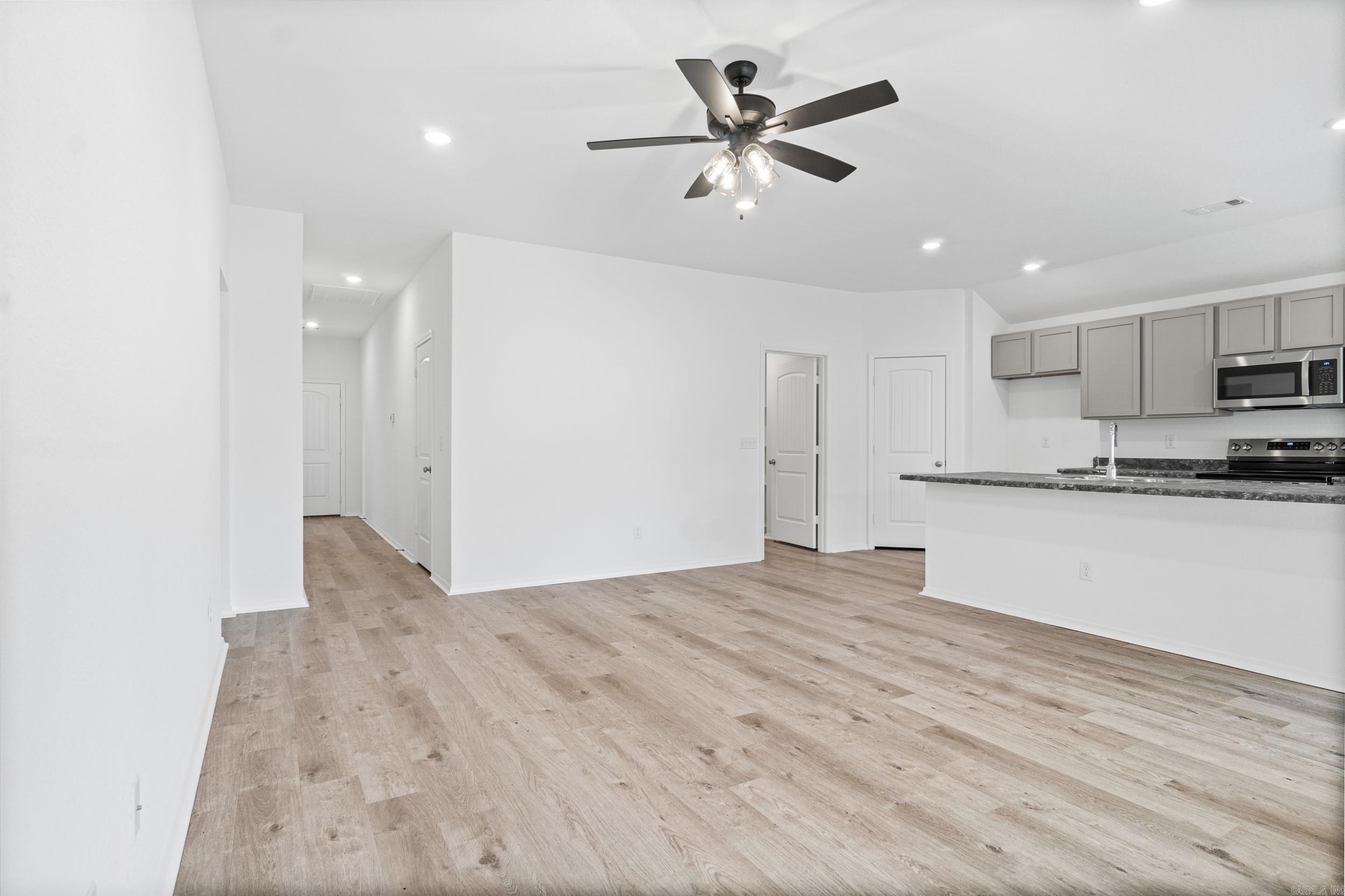 SOUTHFORK RANCH S/D PH I - Residential