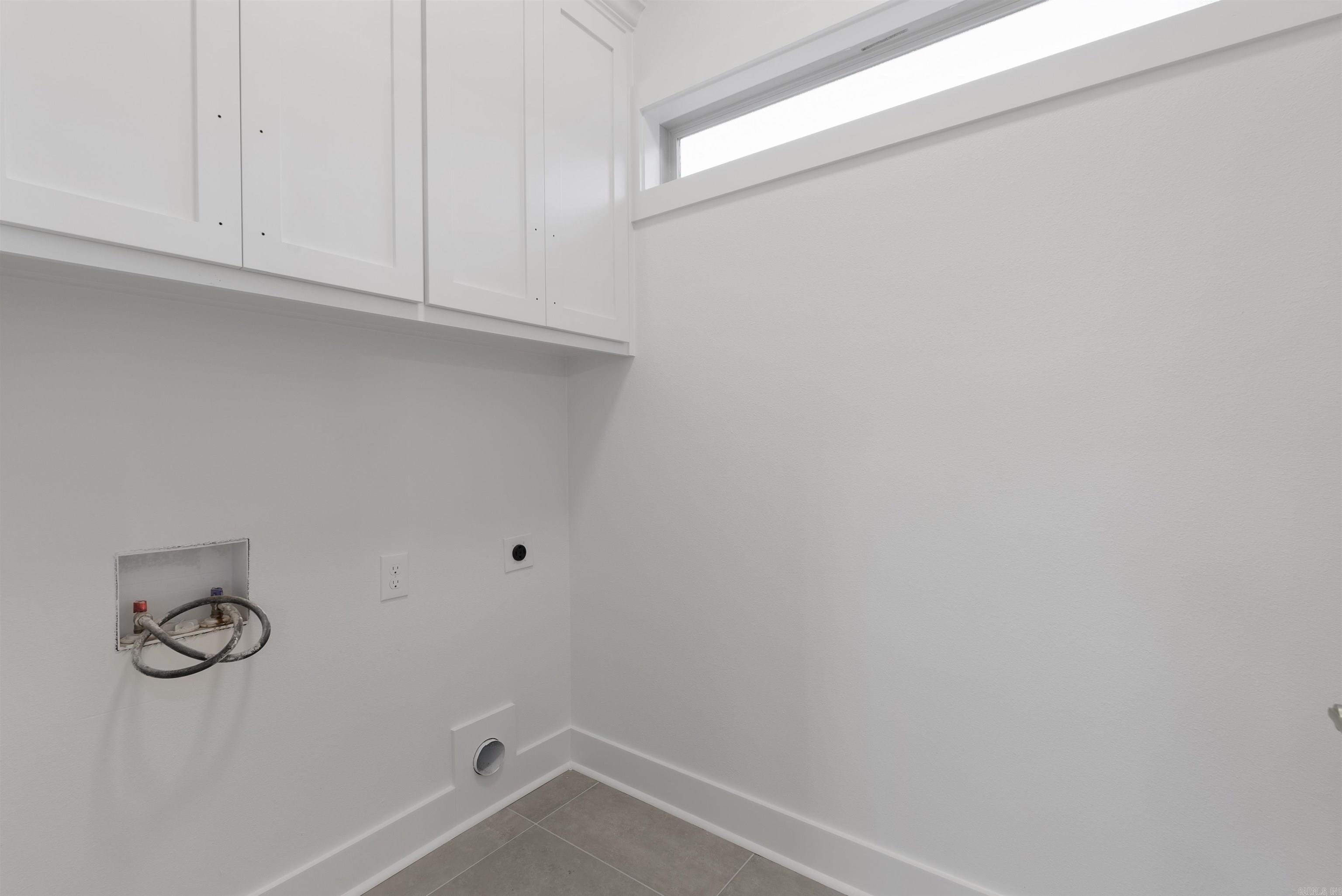MERGERON COURT - Residential