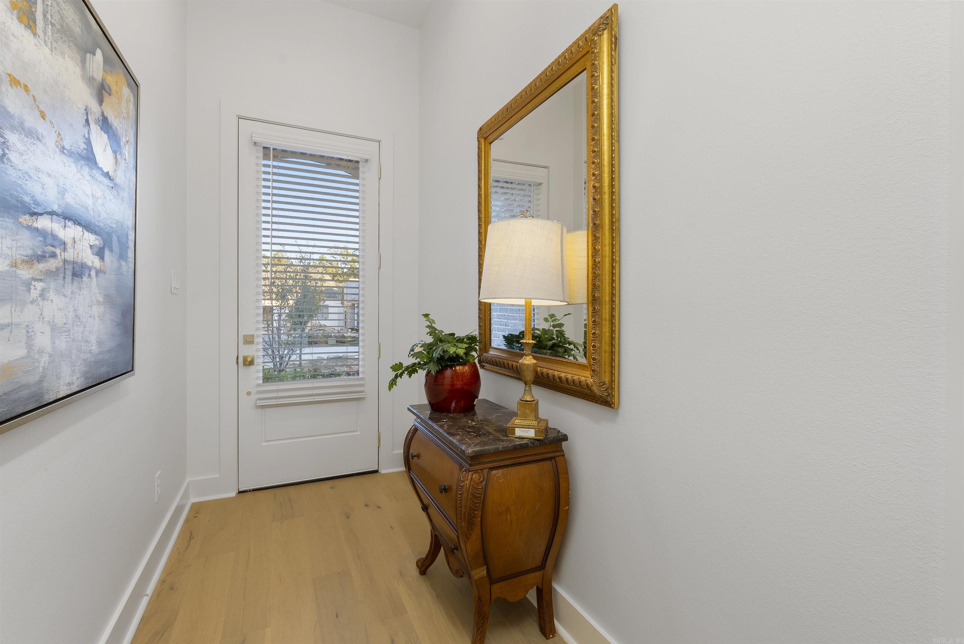 MERGERON COURT - Residential