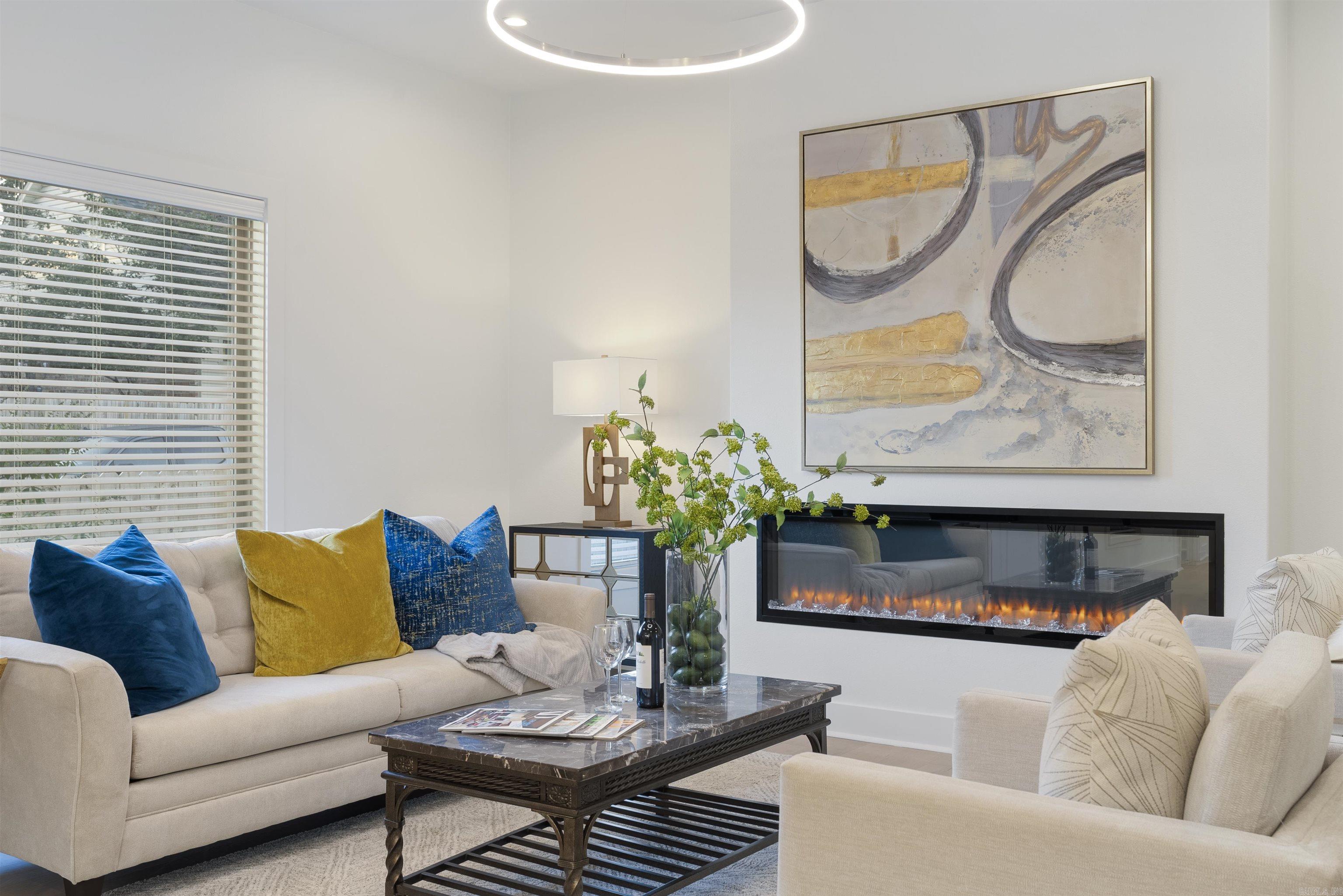 MERGERON COURT - Residential