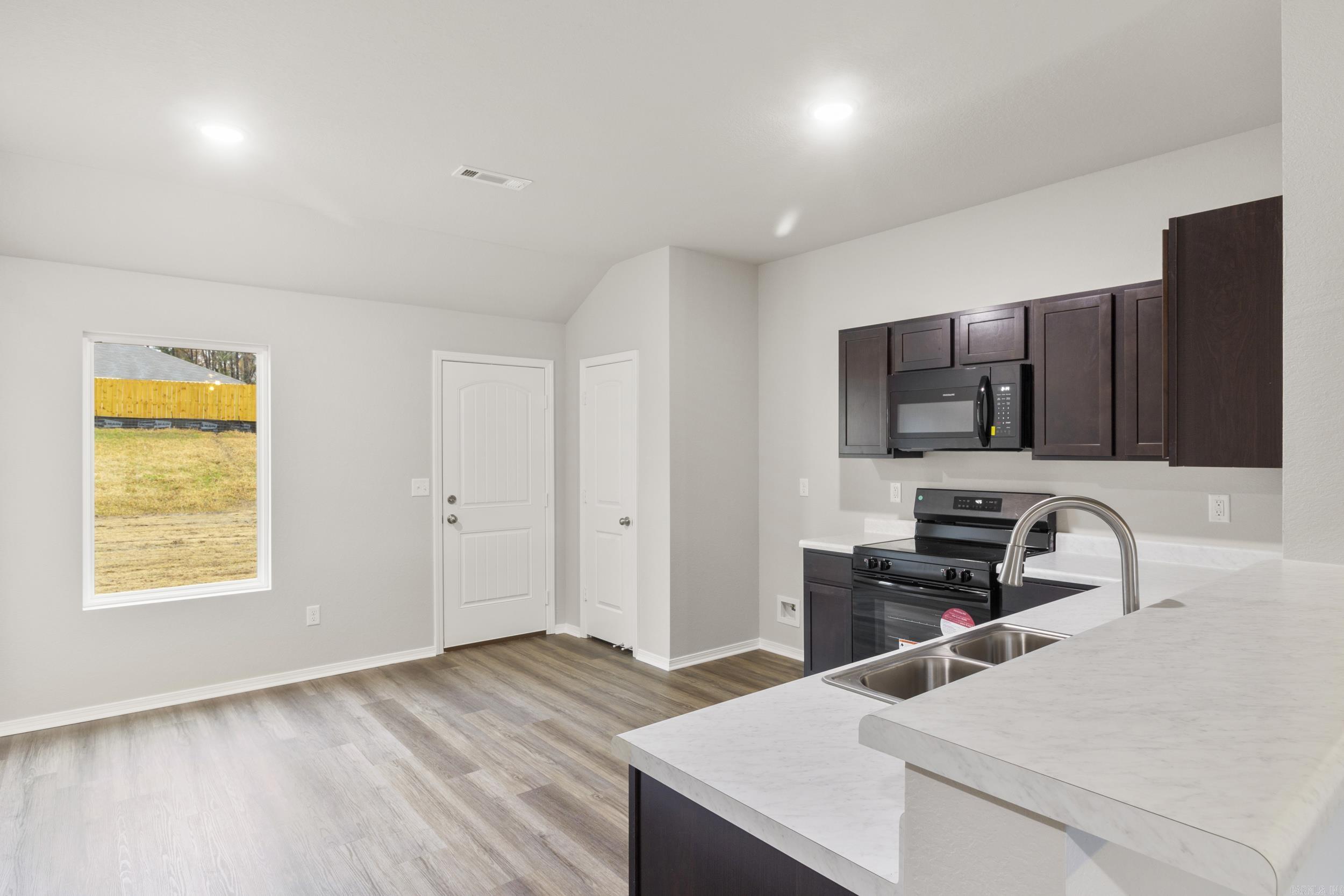 SPRINGLAKE TRAILS - Residential