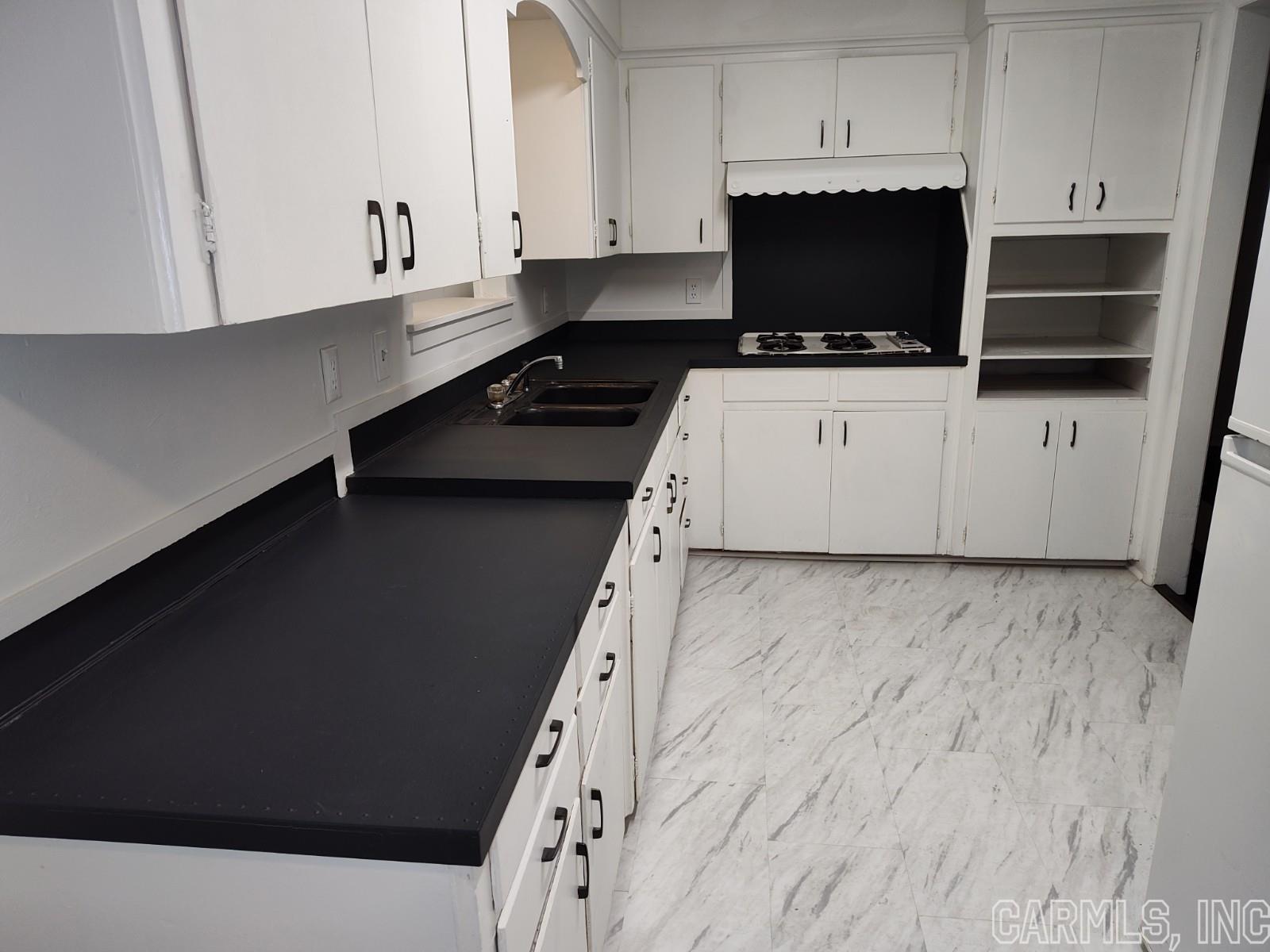 INDIAN HILLS - Residential