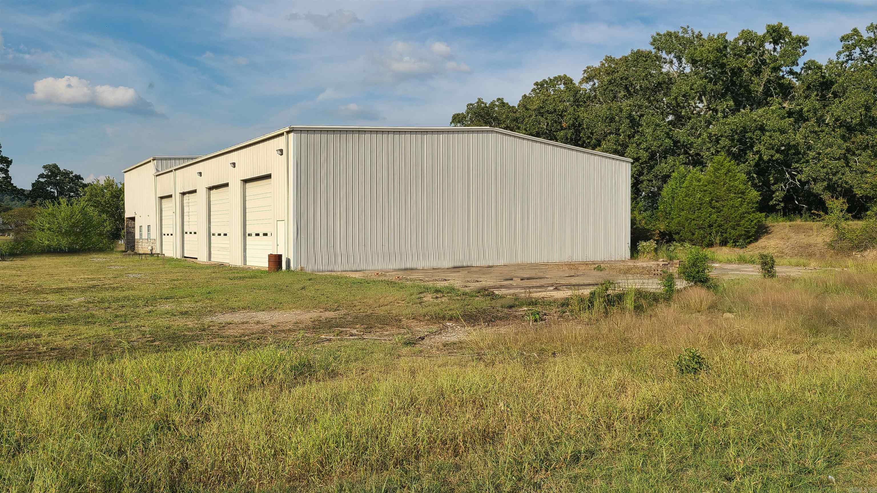 Metes & Bounds - Commercial Sale