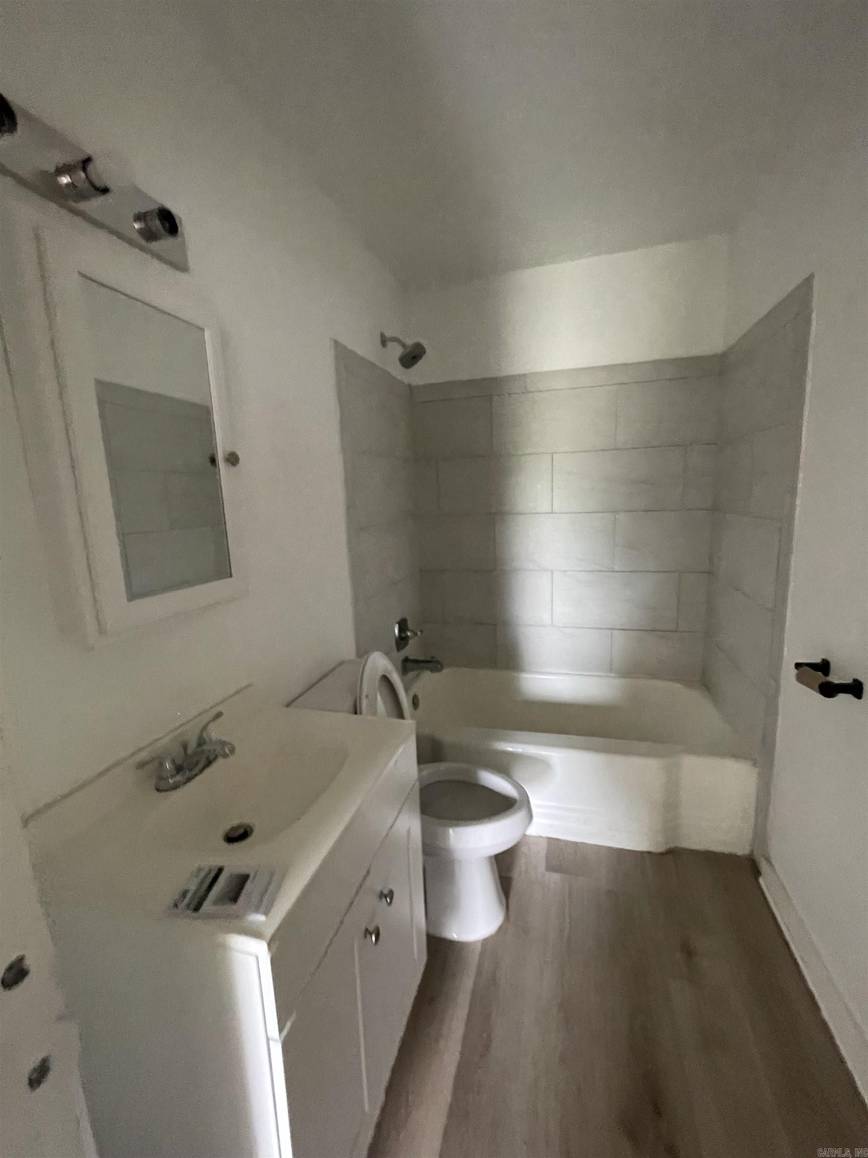 Paul Oliver - Residential Lease