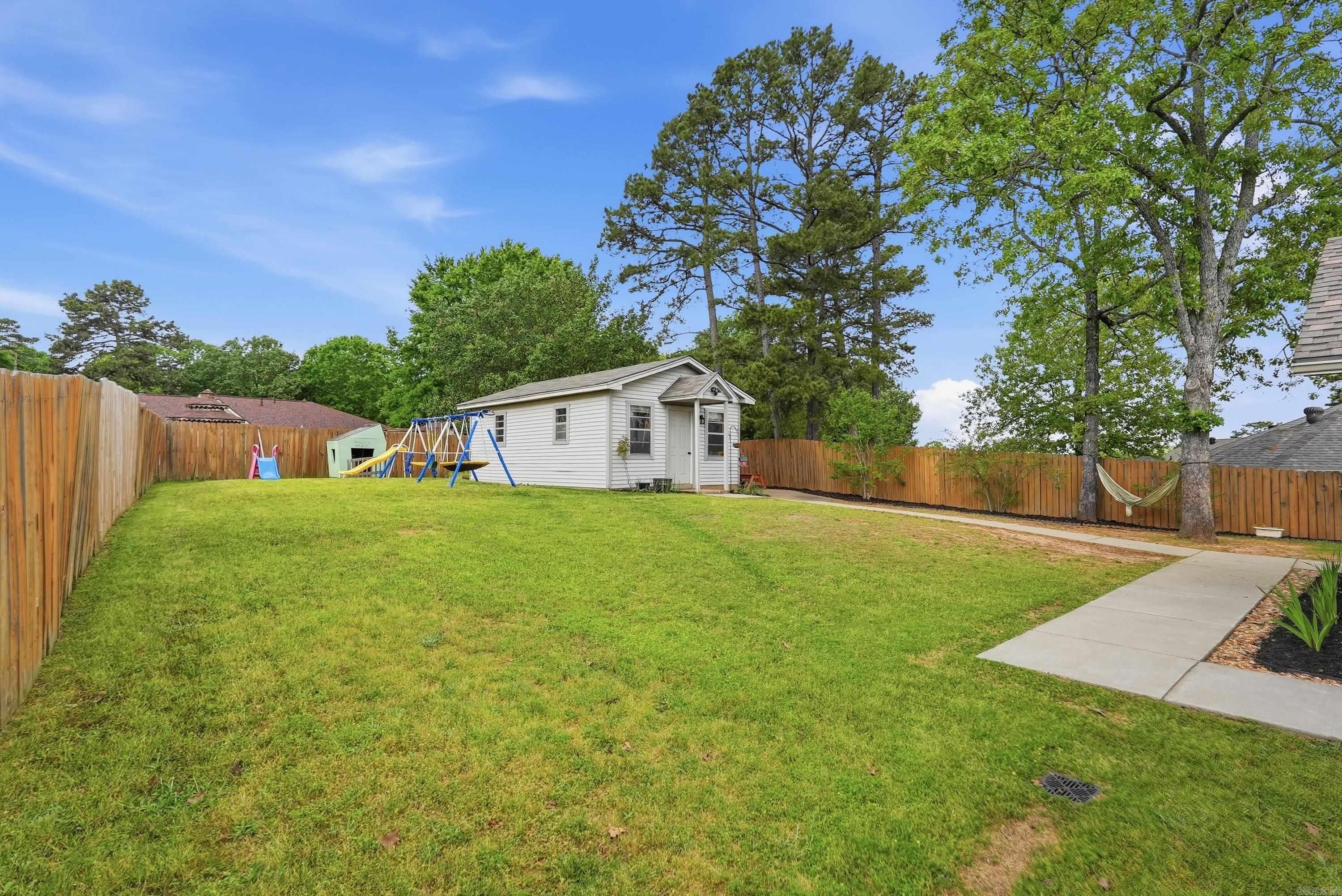 NORTH POINTE ADDN - Residential