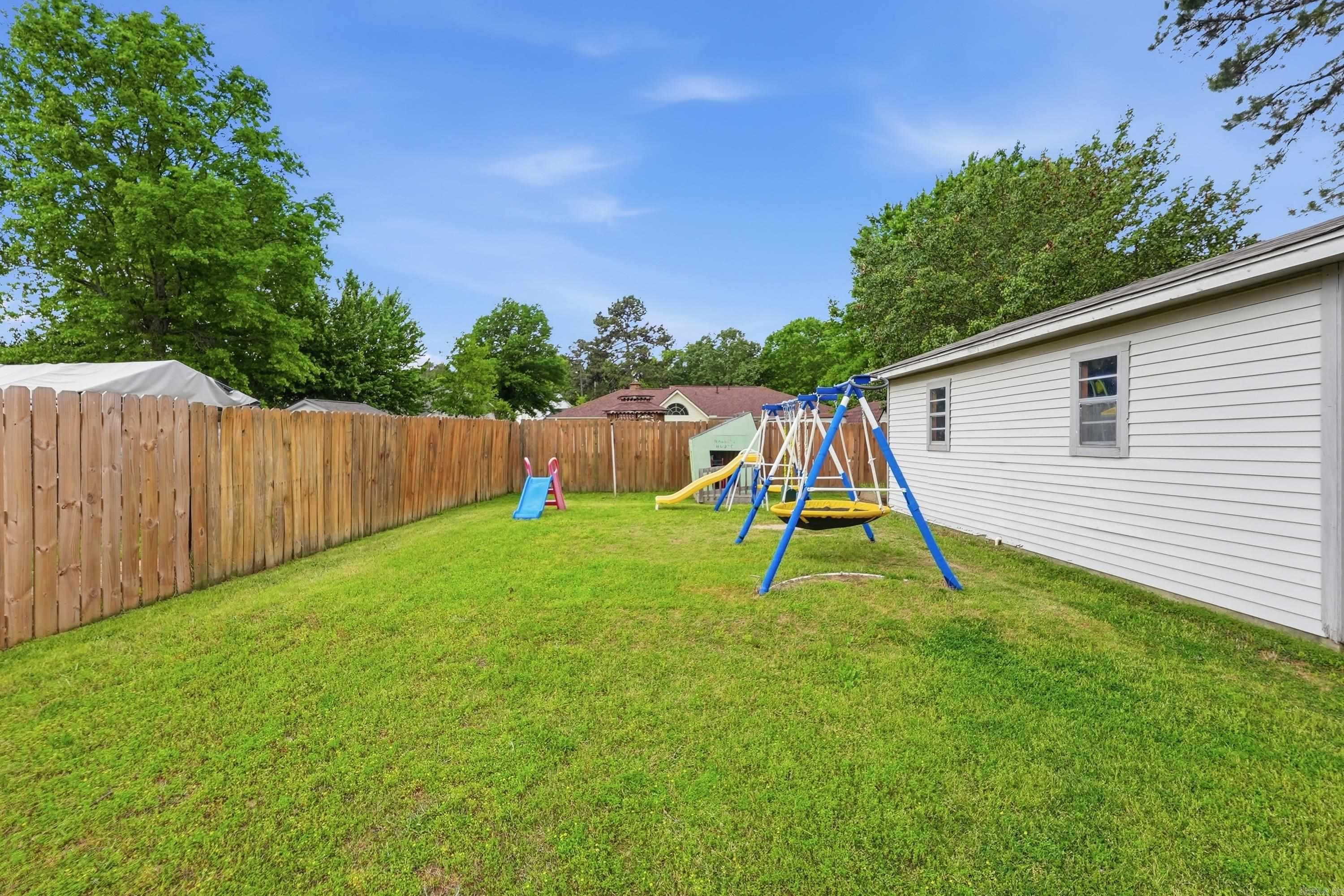 NORTH POINTE ADDN - Residential