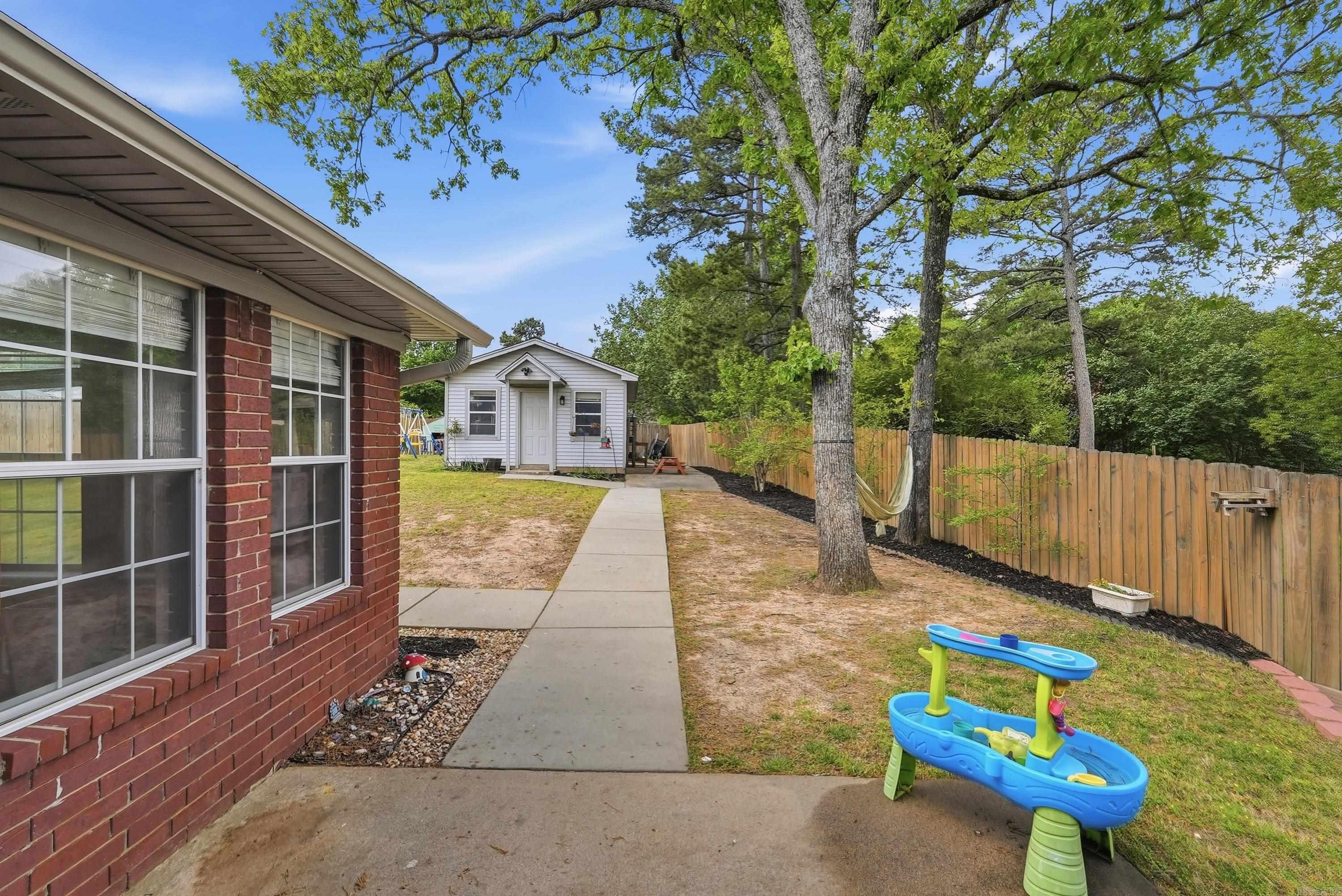 NORTH POINTE ADDN - Residential