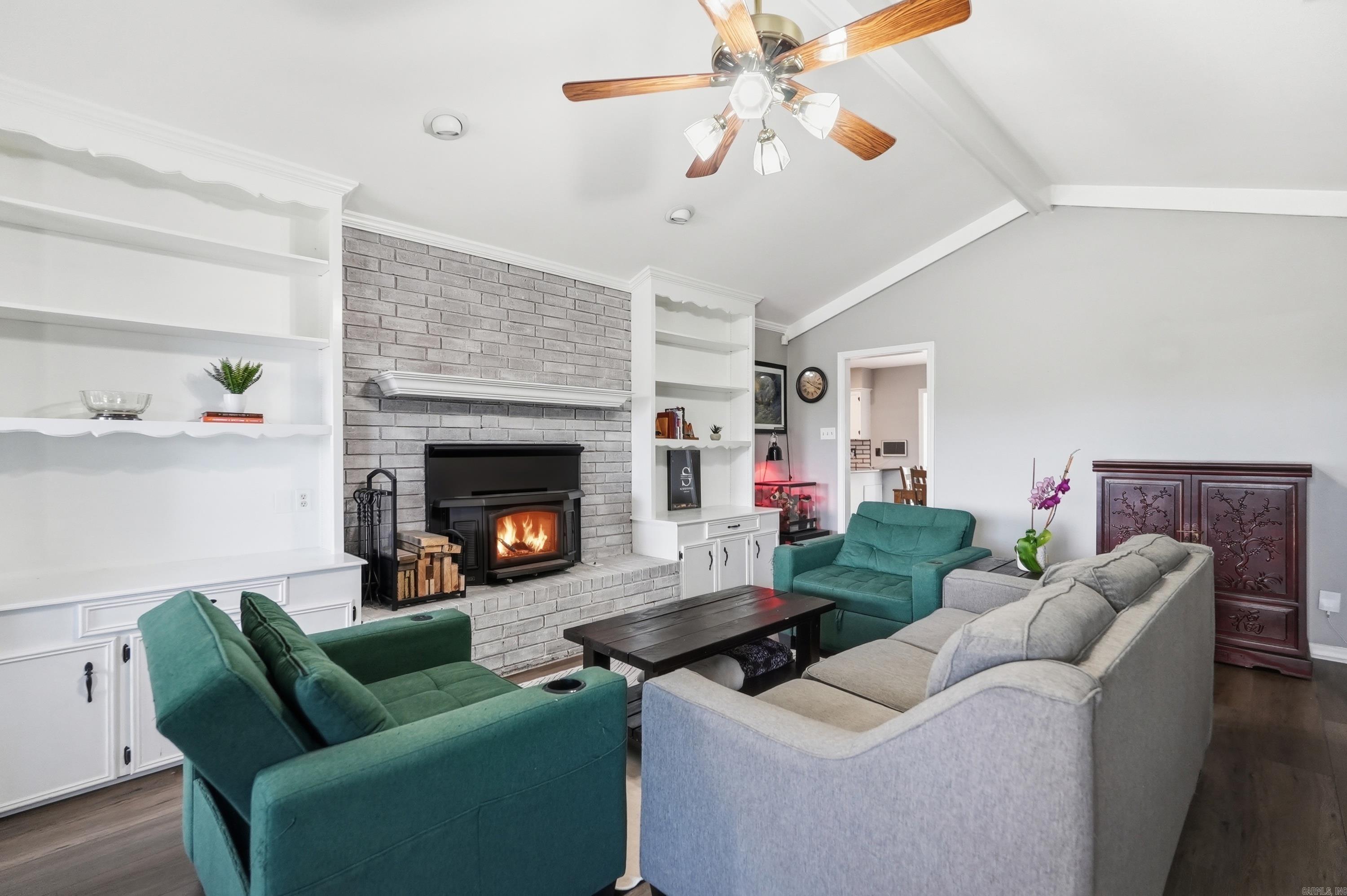 NORTH POINTE ADDN - Residential