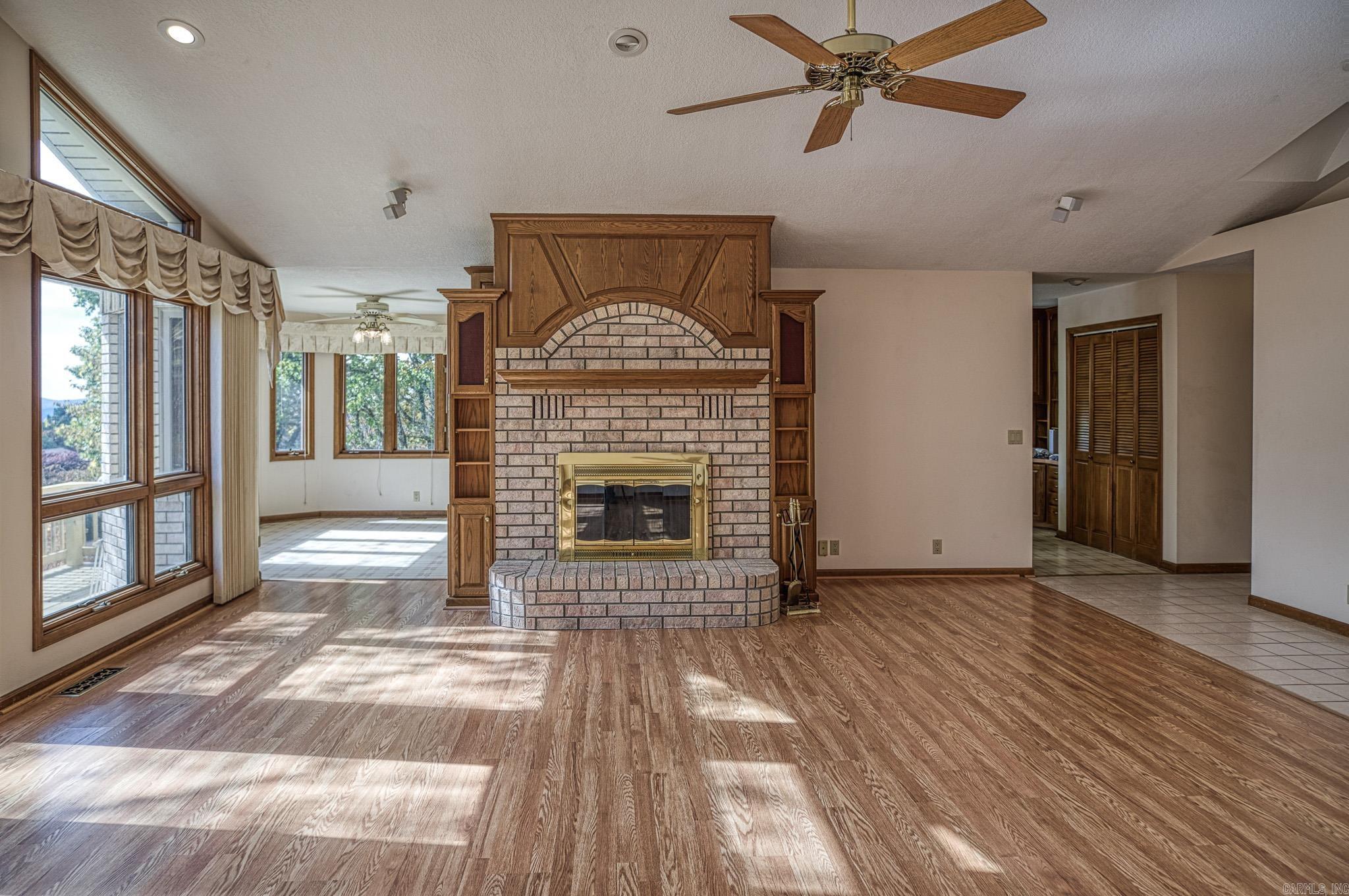 PALISANDRO - Residential