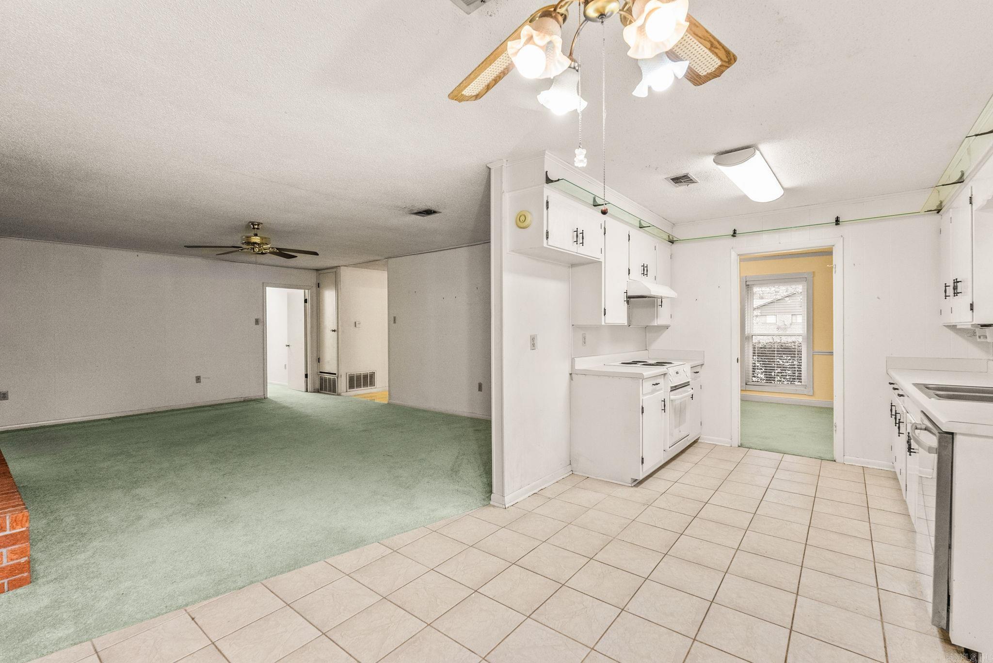 OAK FORREST - Residential