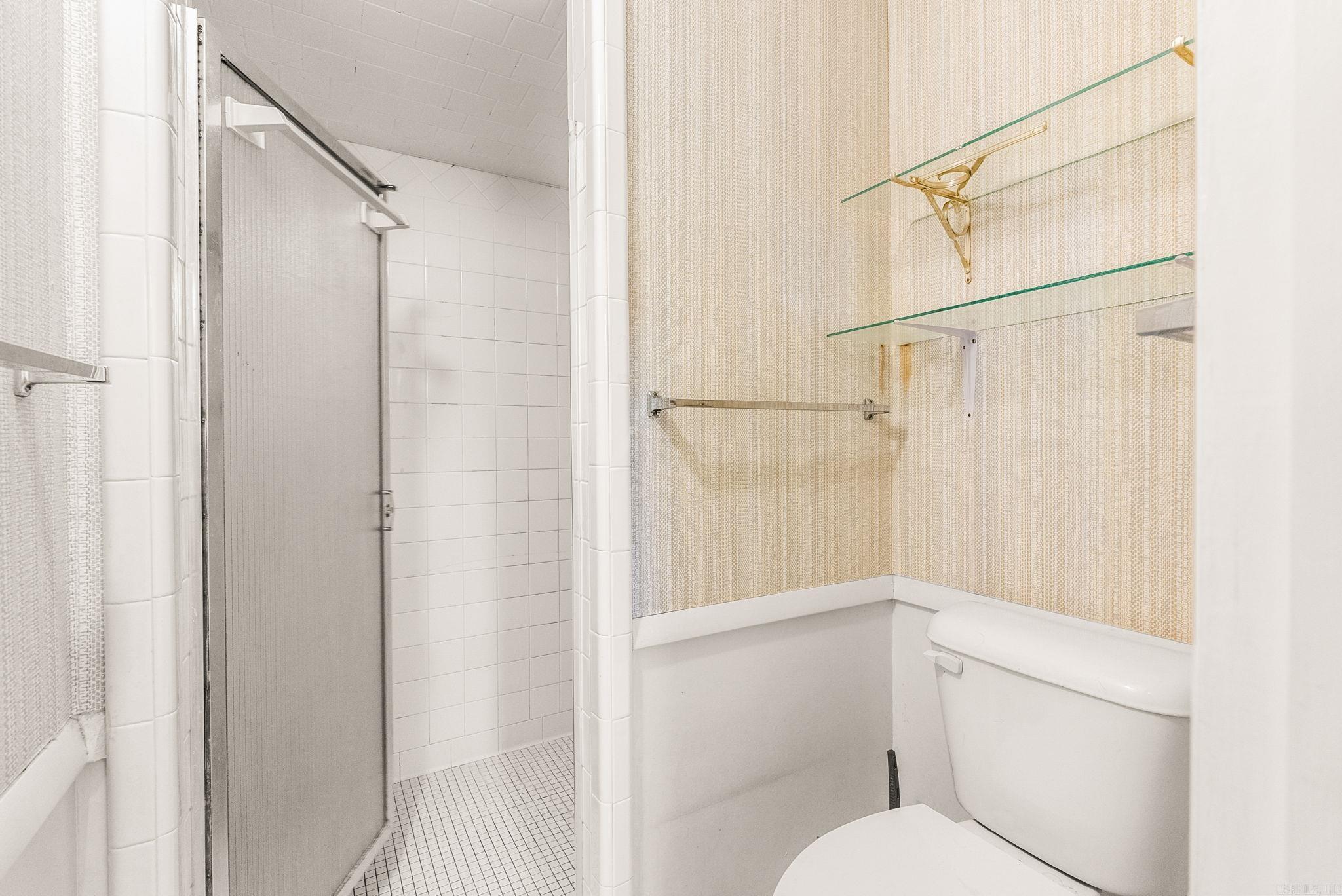 OAK FORREST - Residential