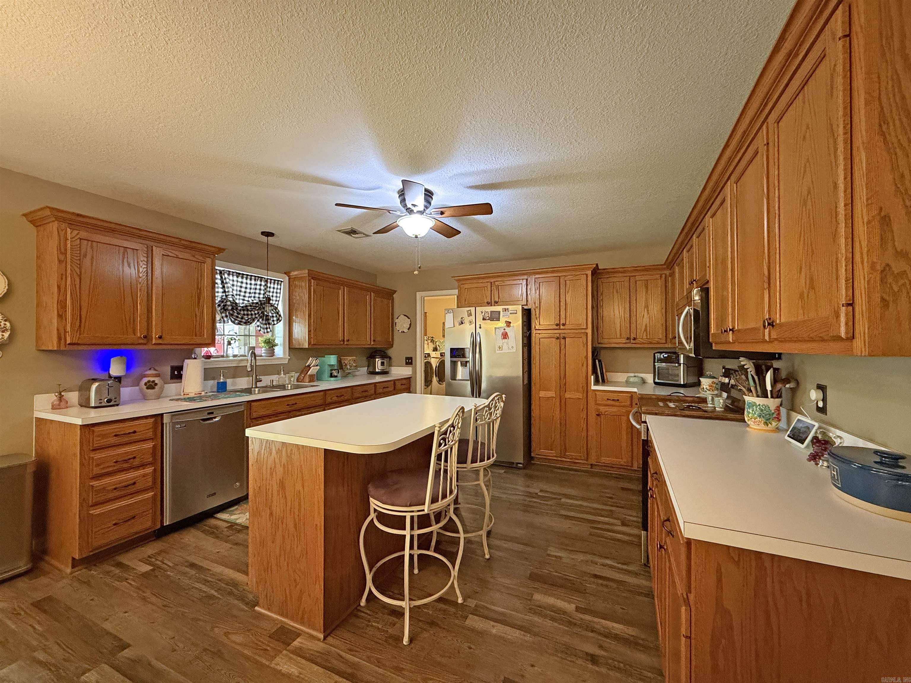 Lake View - Residential