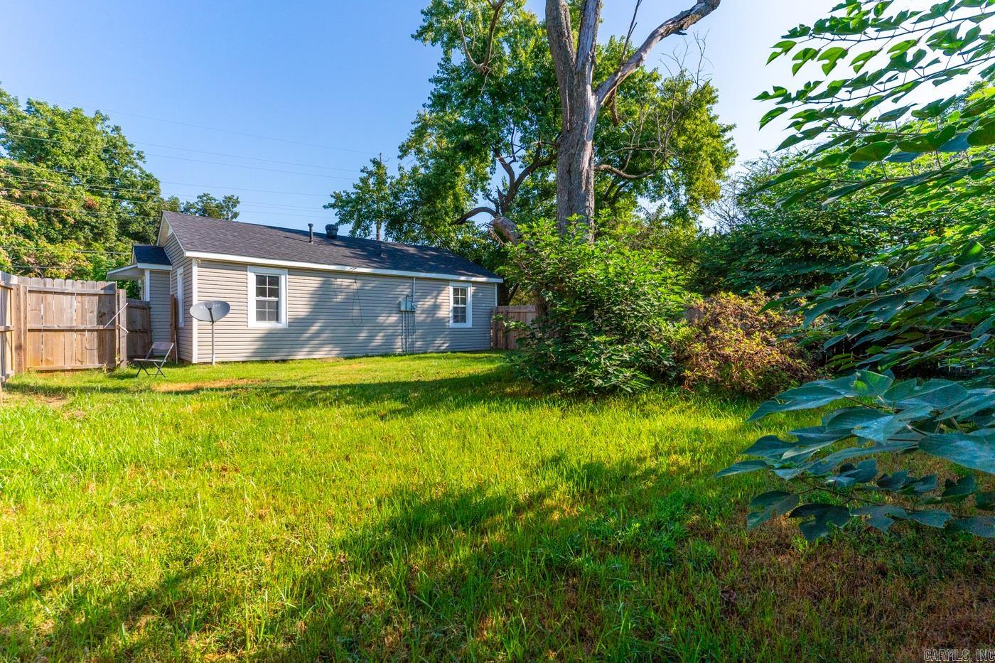 HALESS FIRST - Residential Lease