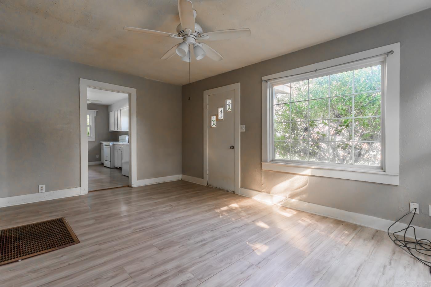 HALESS FIRST - Residential Lease