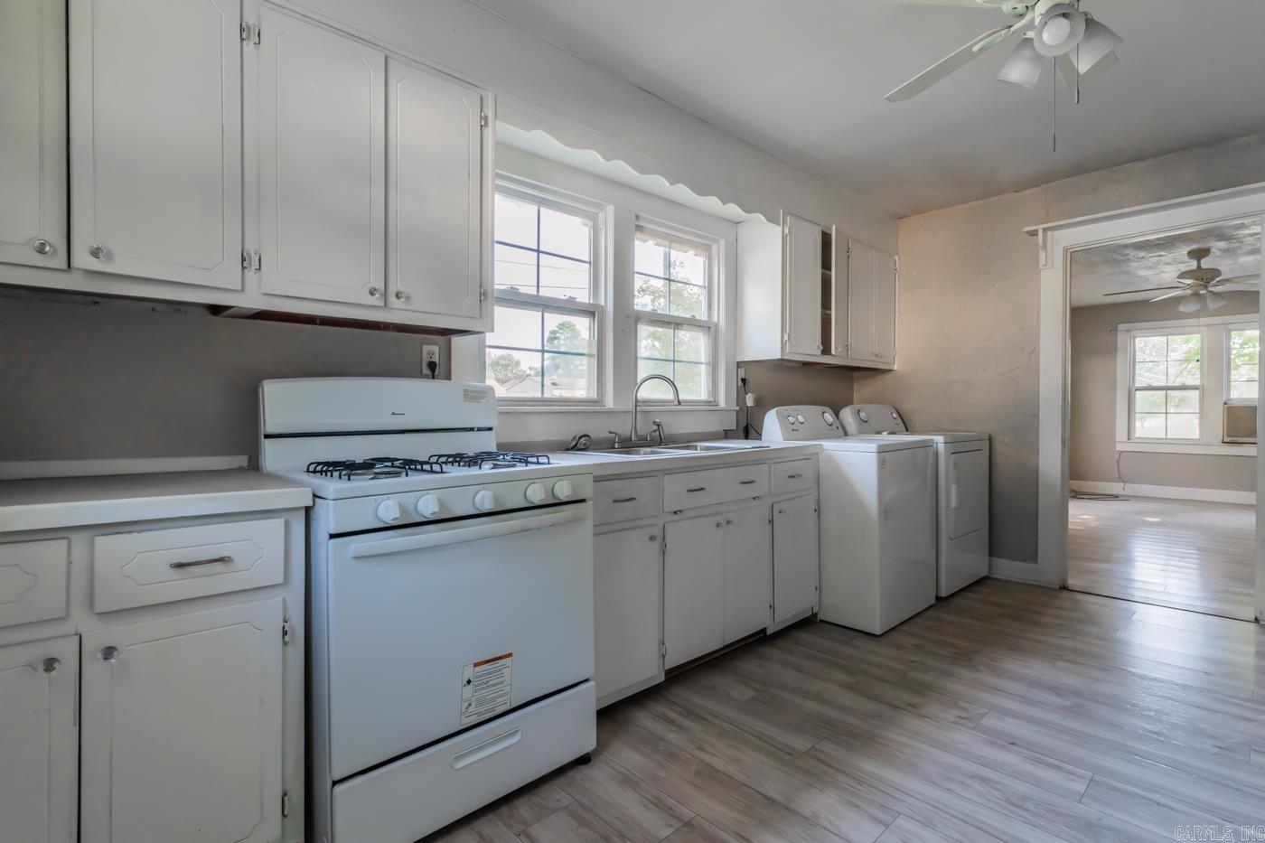 HALESS FIRST - Residential Lease