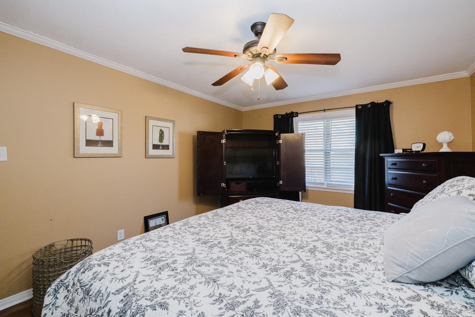 WHITEWOOD - Residential