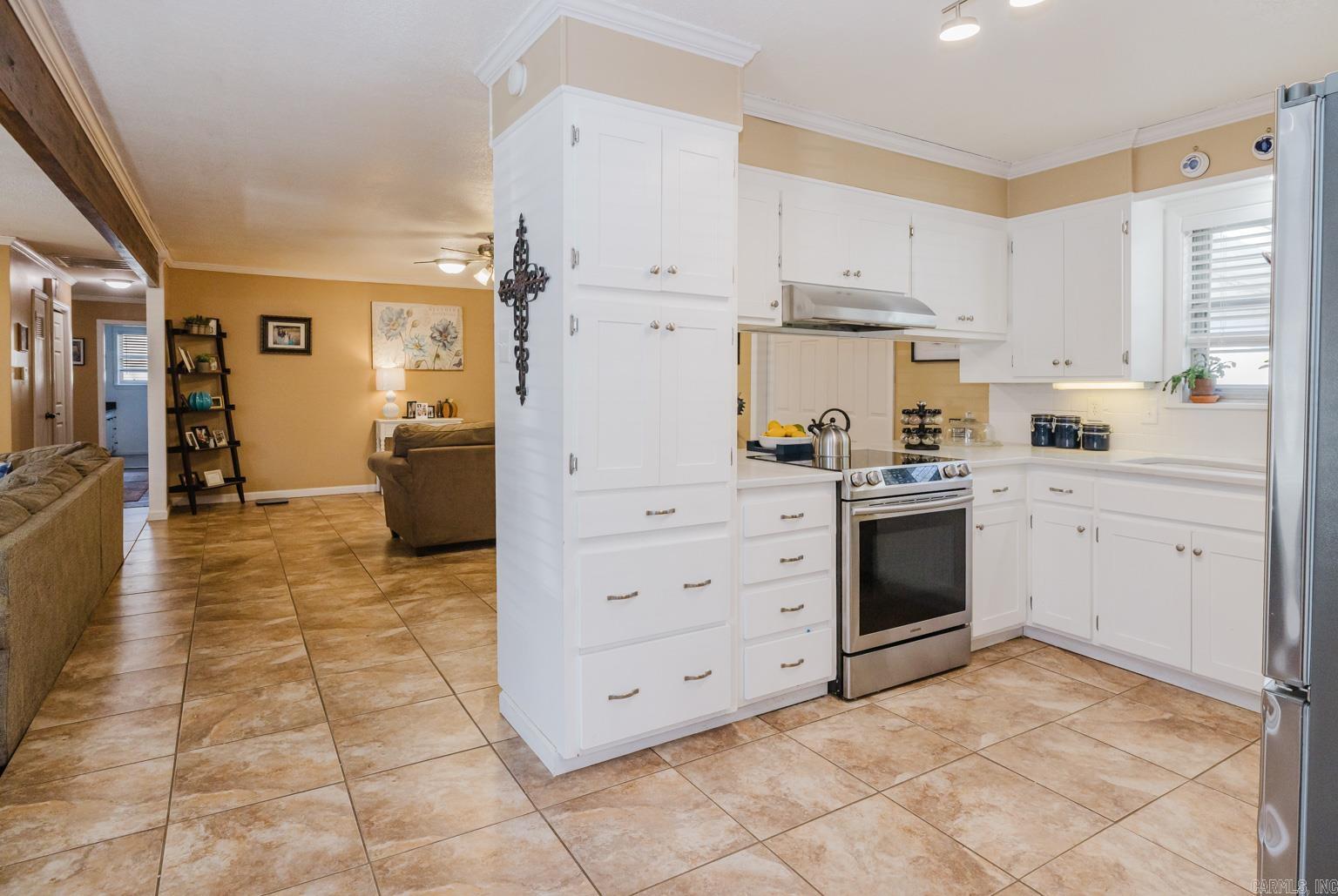 WHITEWOOD - Residential