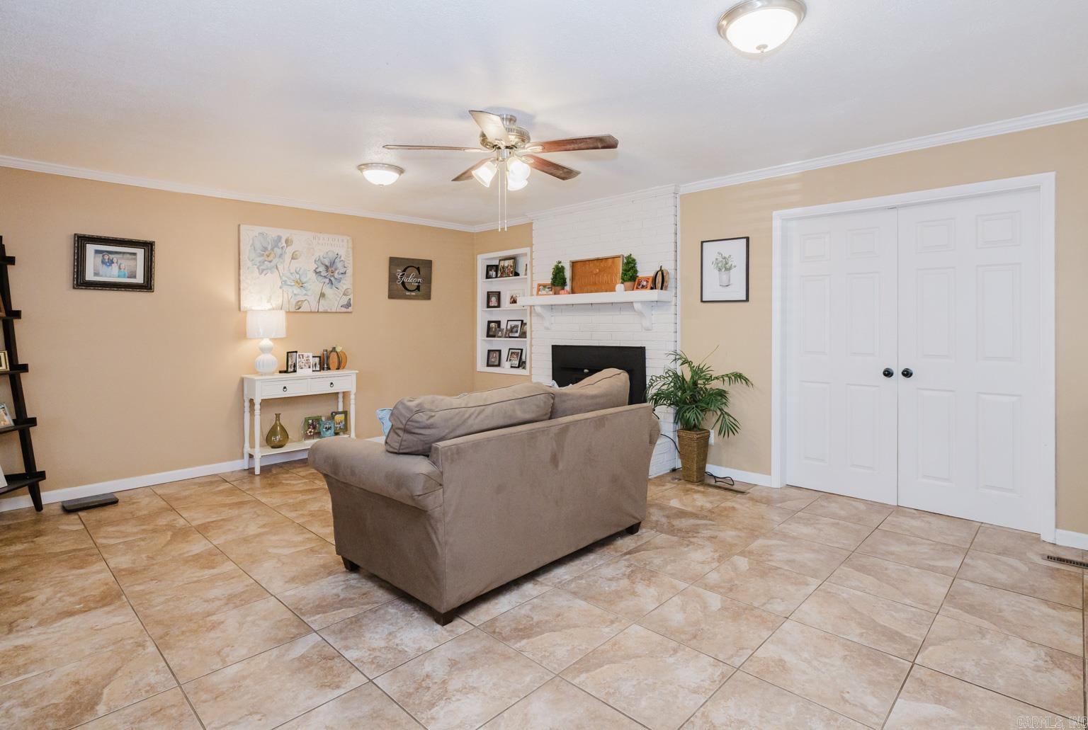 WHITEWOOD - Residential