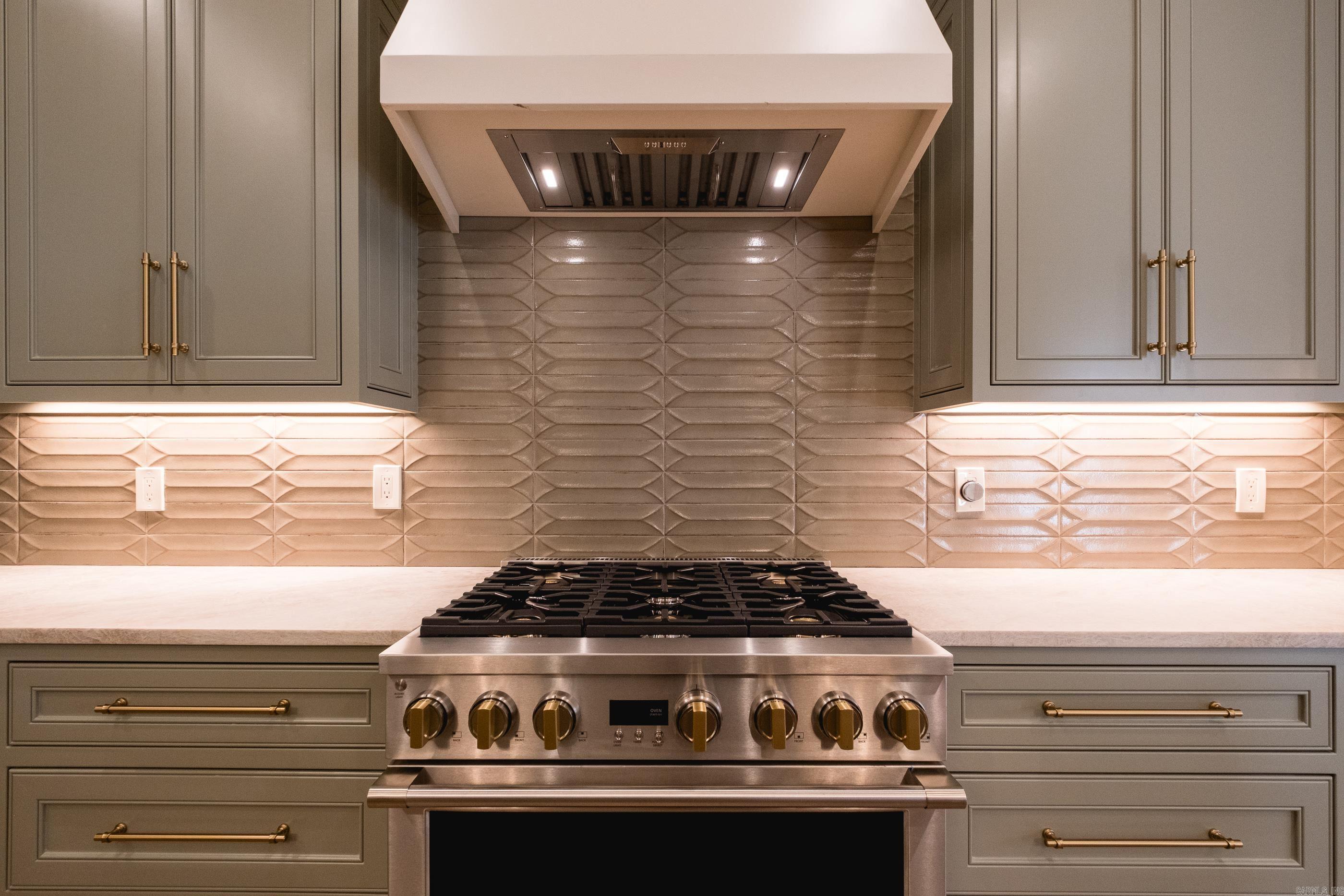 CHENAL VALLEY "MIRAMONT CIRCLE" - Residential