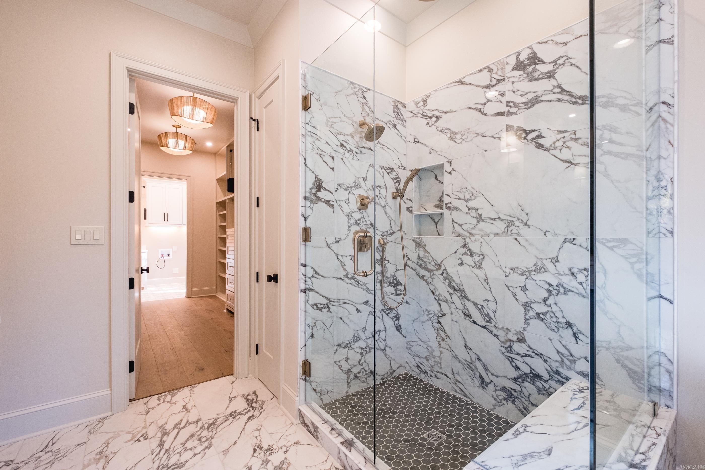 CHENAL VALLEY "MIRAMONT CIRCLE" - Residential