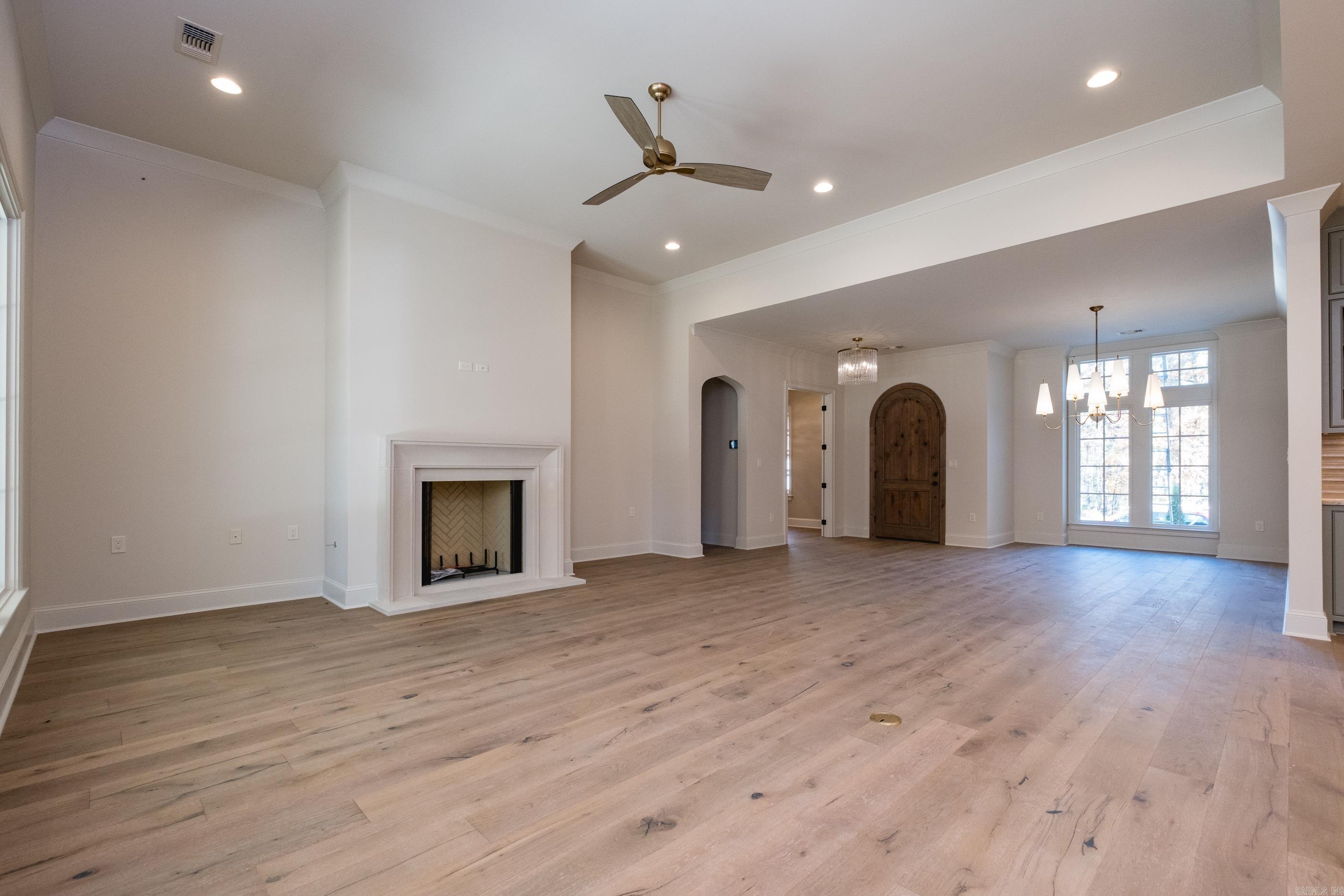 CHENAL VALLEY "MIRAMONT CIRCLE" - Residential